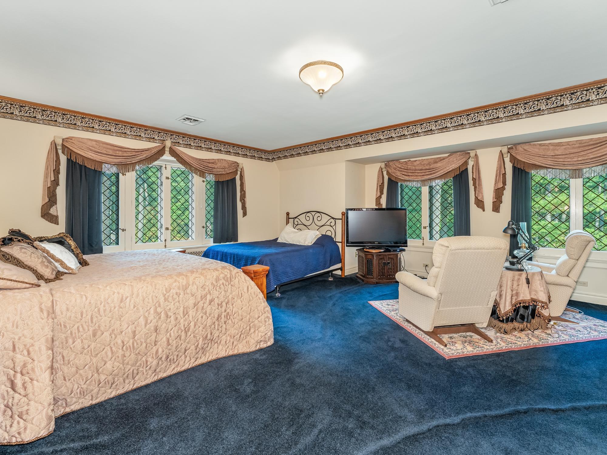 Eagle River, Wisconsin, 54521, United States, 4 Bedrooms Bedrooms, ,5 BathroomsBathrooms,Residential,Active,1952073