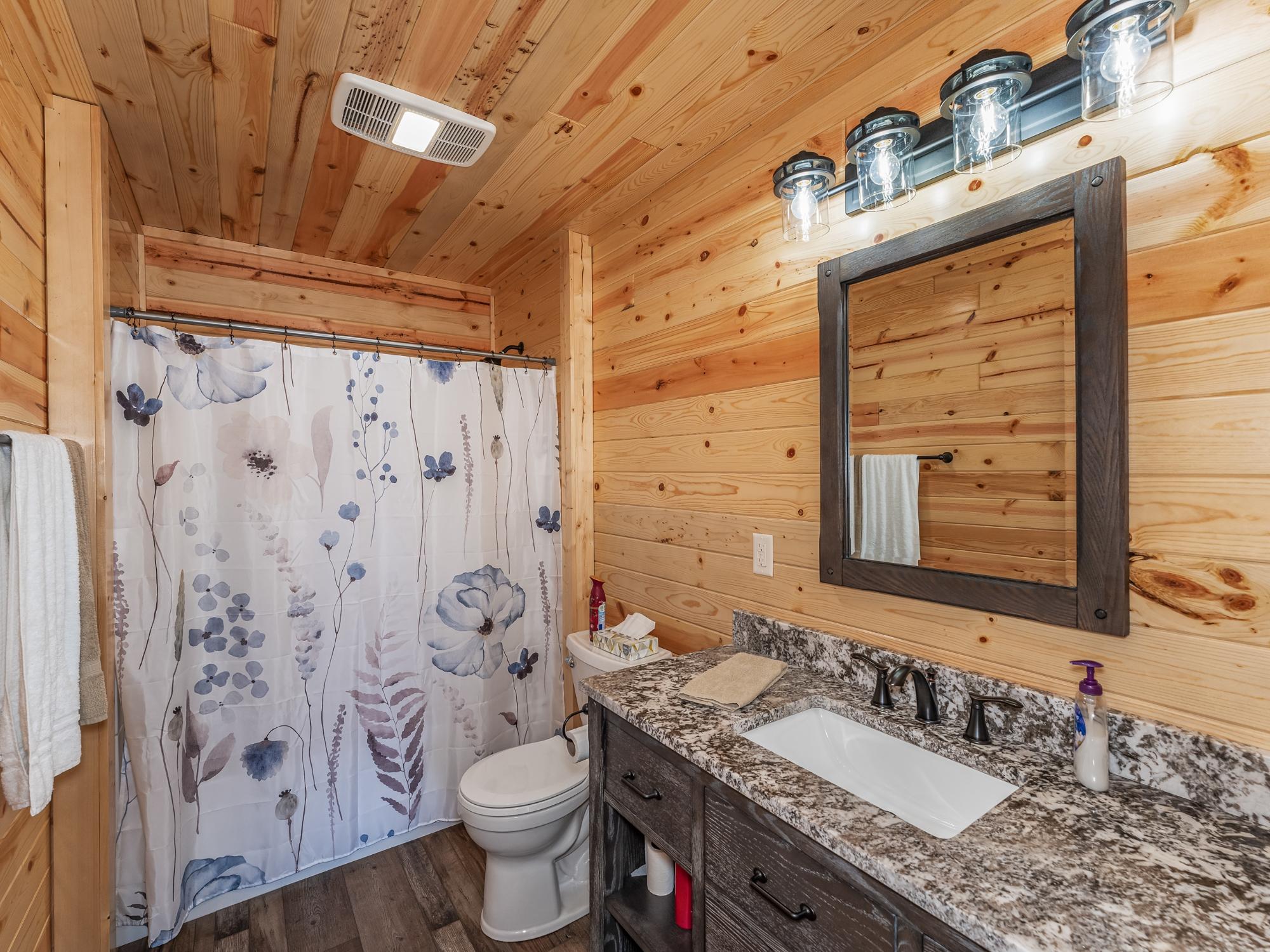 Phillips, Wisconsin, 54555, United States, ,2 BathroomsBathrooms,Residential,Active,1702836