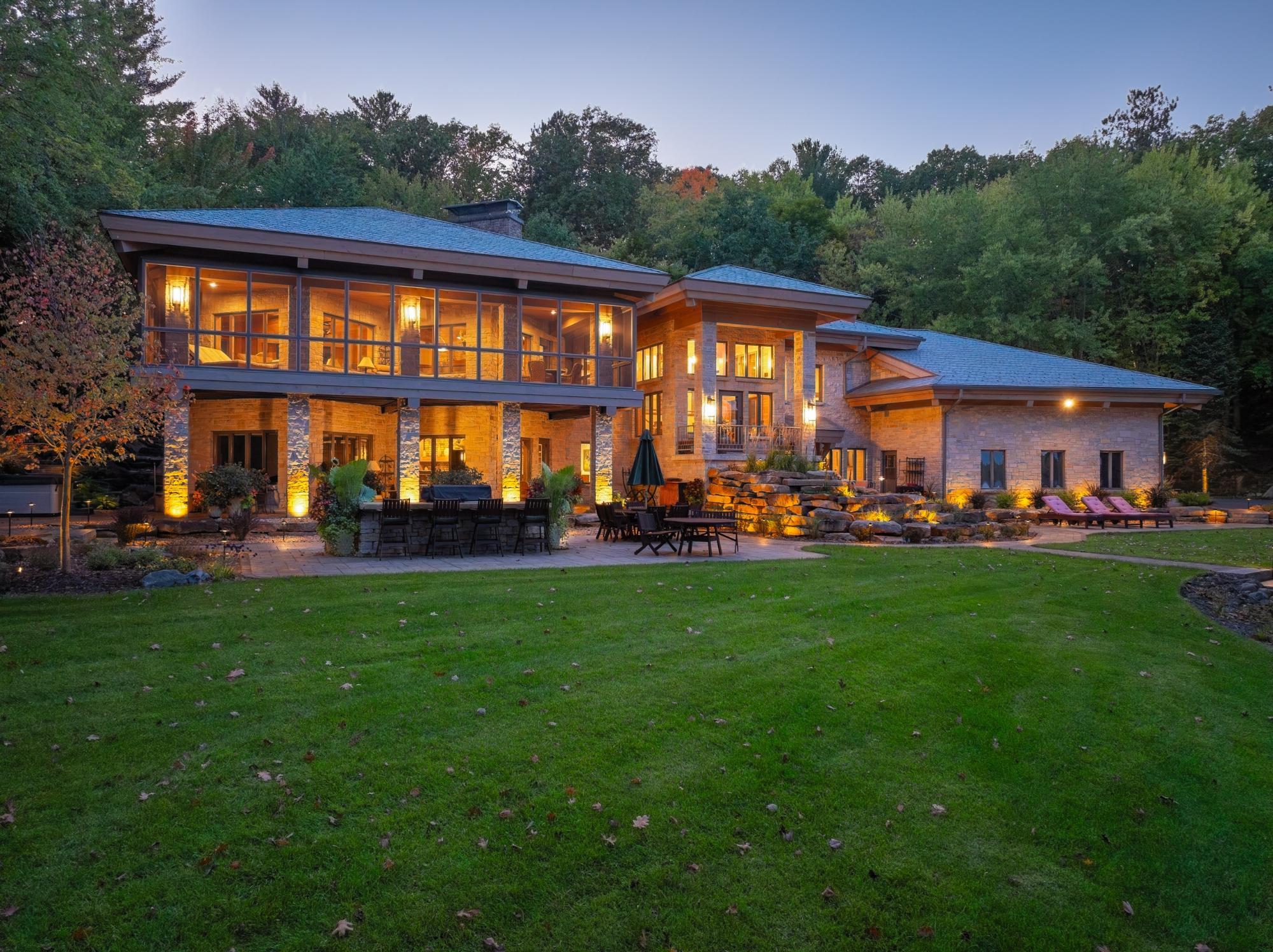 Eagle River, Wisconsin, 54521, United States, 6 Bedrooms Bedrooms, ,7 BathroomsBathrooms,Residential,Active,1953265