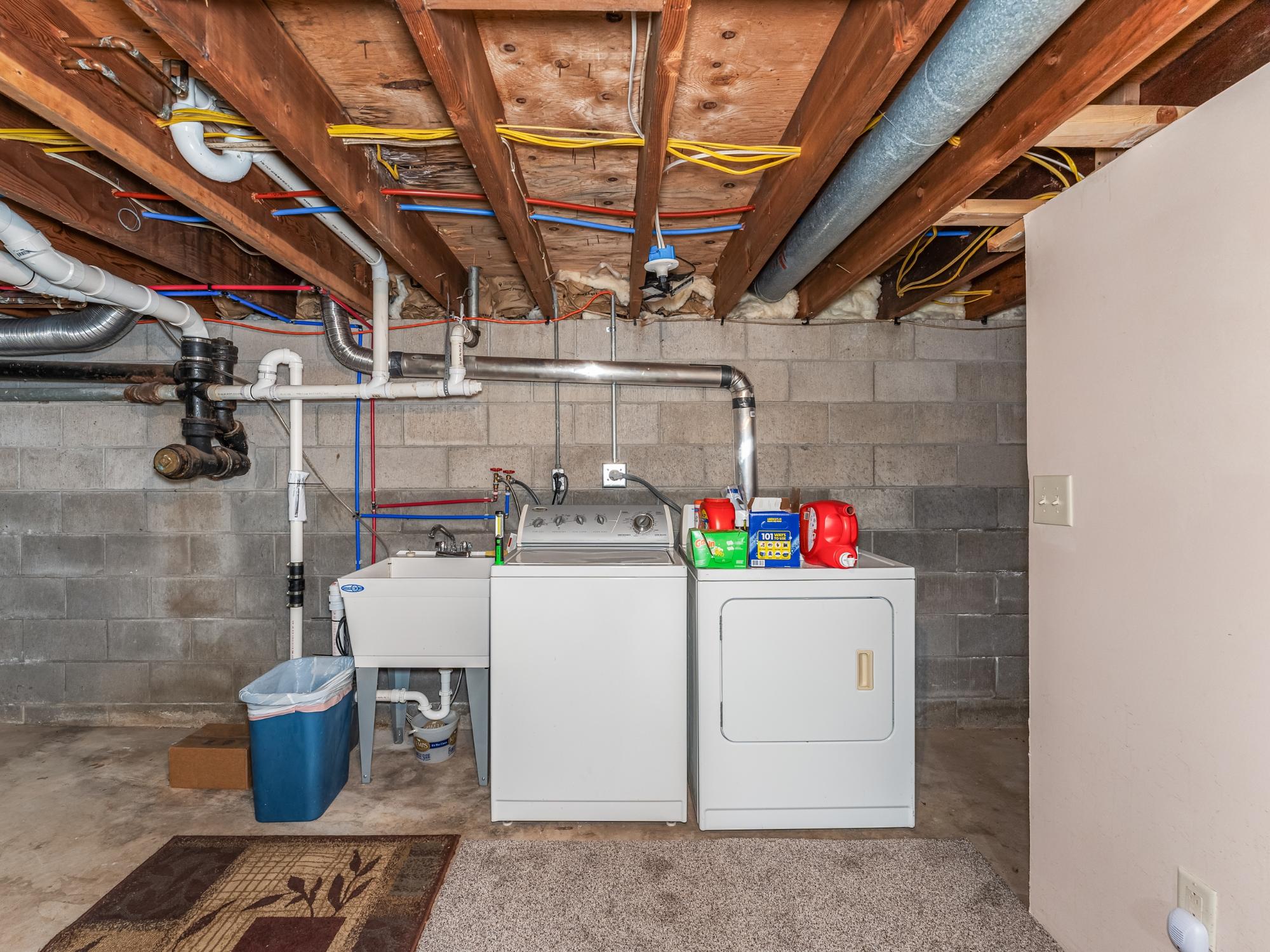 Phillips, Wisconsin, 54555, United States, ,2 BathroomsBathrooms,Residential,Active,1702836