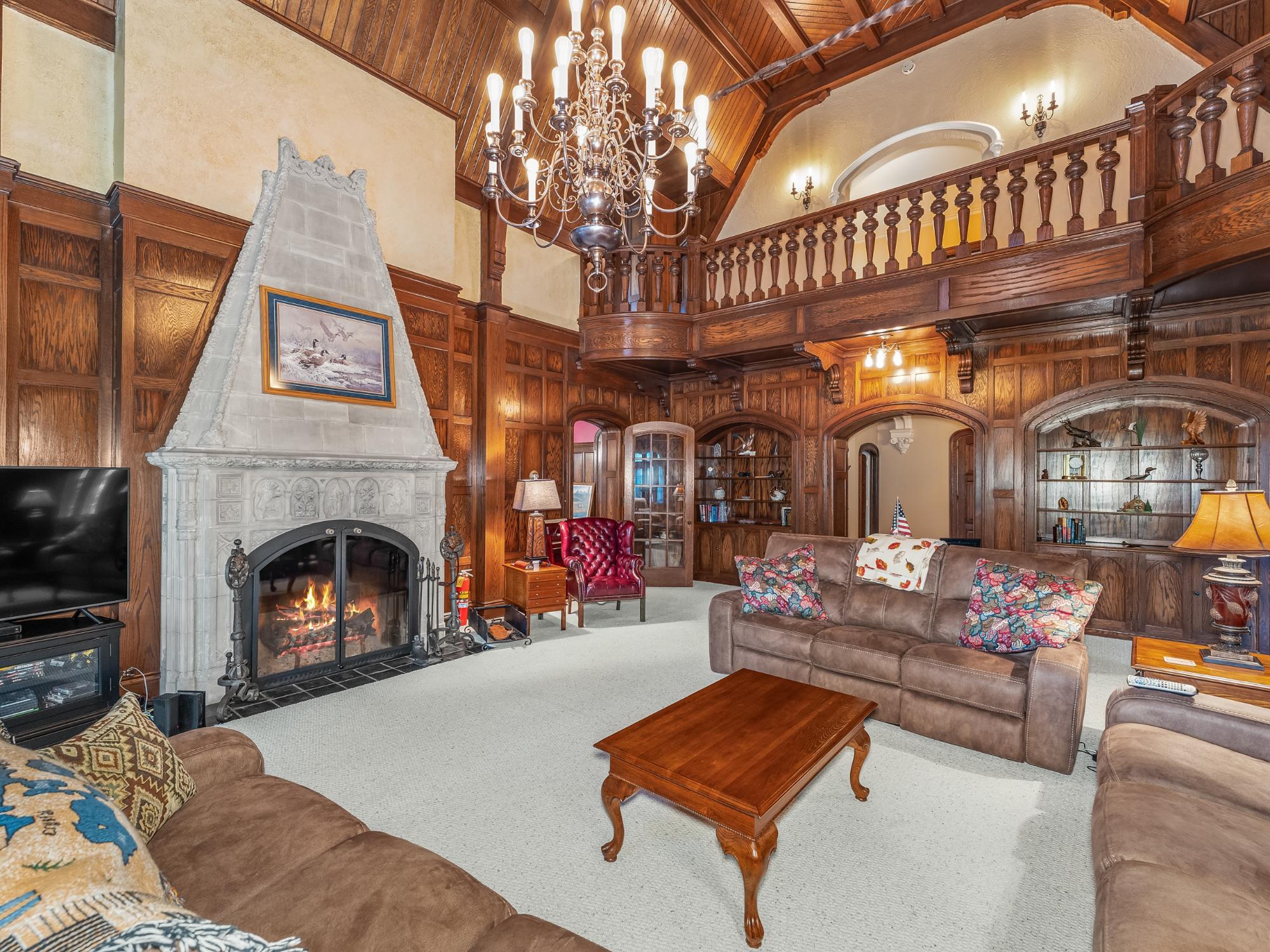 Eagle River, Wisconsin, 54521, United States, 4 Bedrooms Bedrooms, ,5 BathroomsBathrooms,Residential,Active,1952073