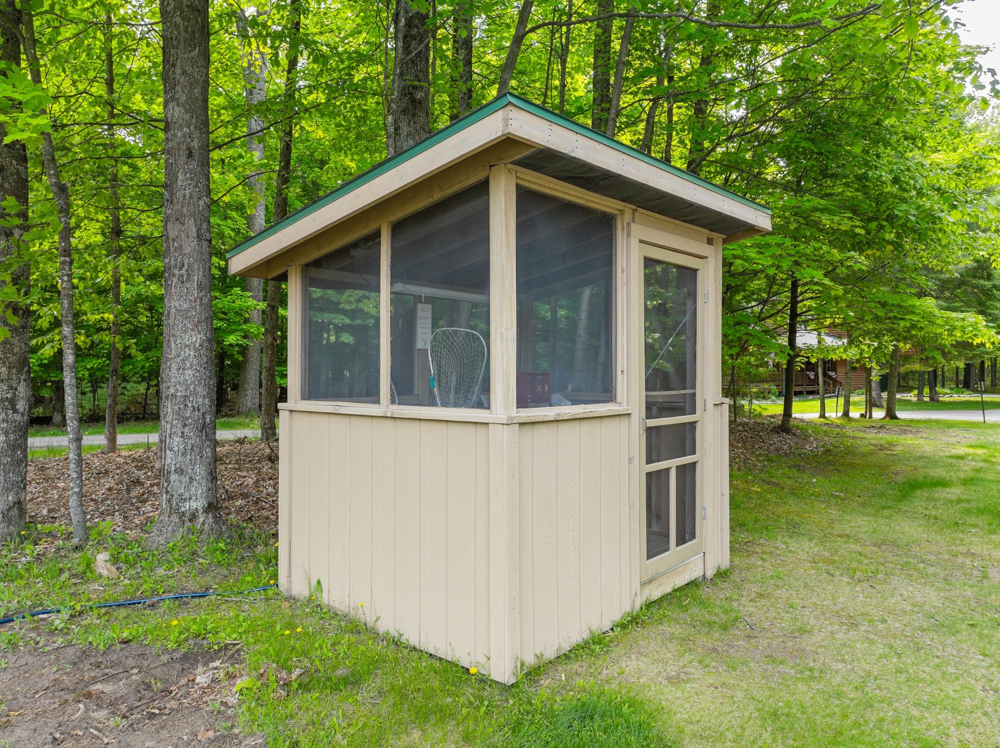 Eagle River, Wisconsin, 54521, United States, 4 Bedrooms Bedrooms, ,4 BathroomsBathrooms,Residential,Active,1899215