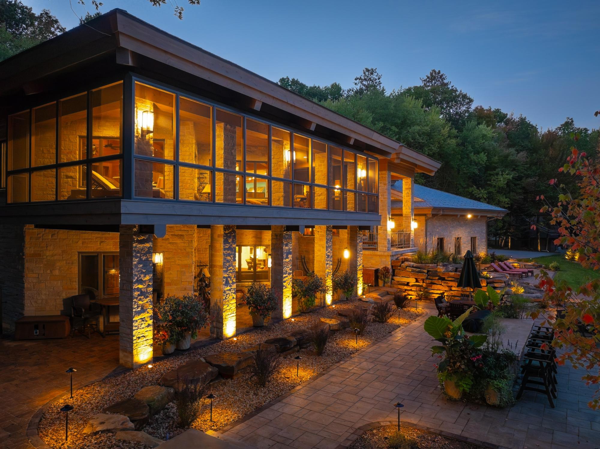 Eagle River, Wisconsin, 54521, United States, 6 Bedrooms Bedrooms, ,7 BathroomsBathrooms,Residential,Active,1953265