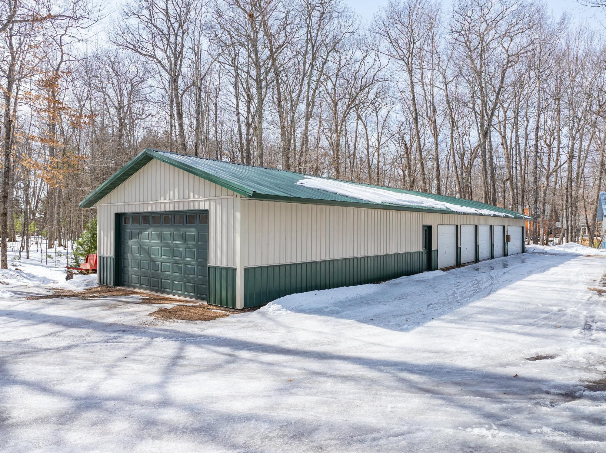Eagle River, Wisconsin, 54521, United States, 4 Bedrooms Bedrooms, ,4 BathroomsBathrooms,Residential,Active,1899215