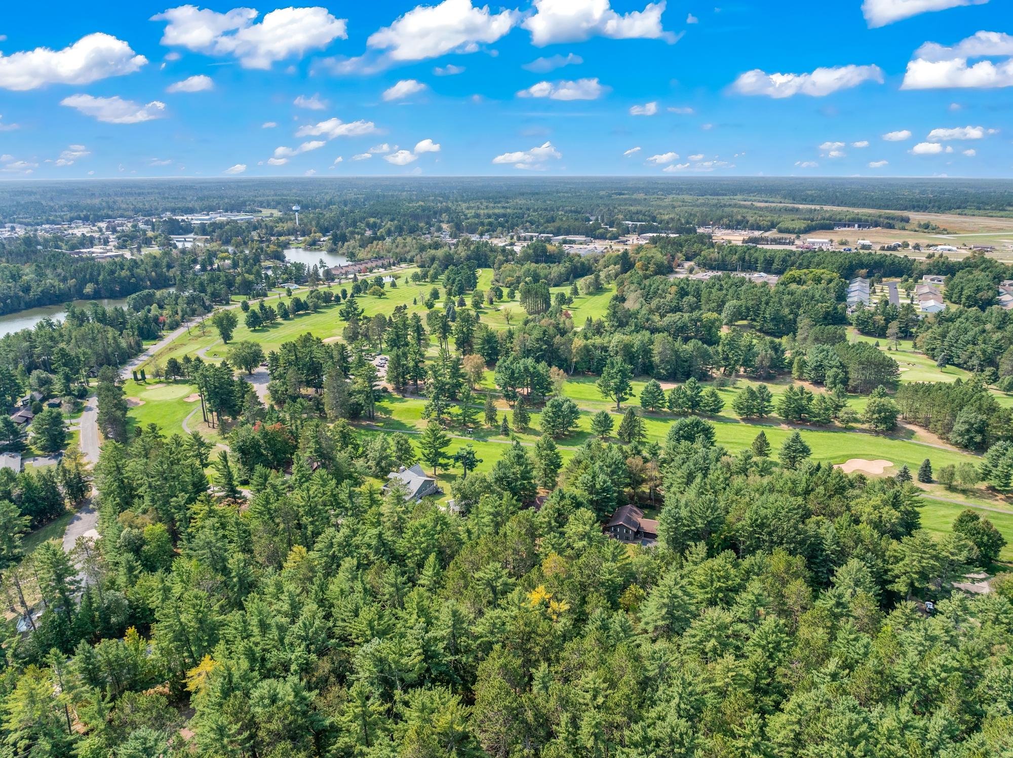 Eagle River, Wisconsin, 54521, United States, 4 Bedrooms Bedrooms, ,5 BathroomsBathrooms,Residential,Active,1952073