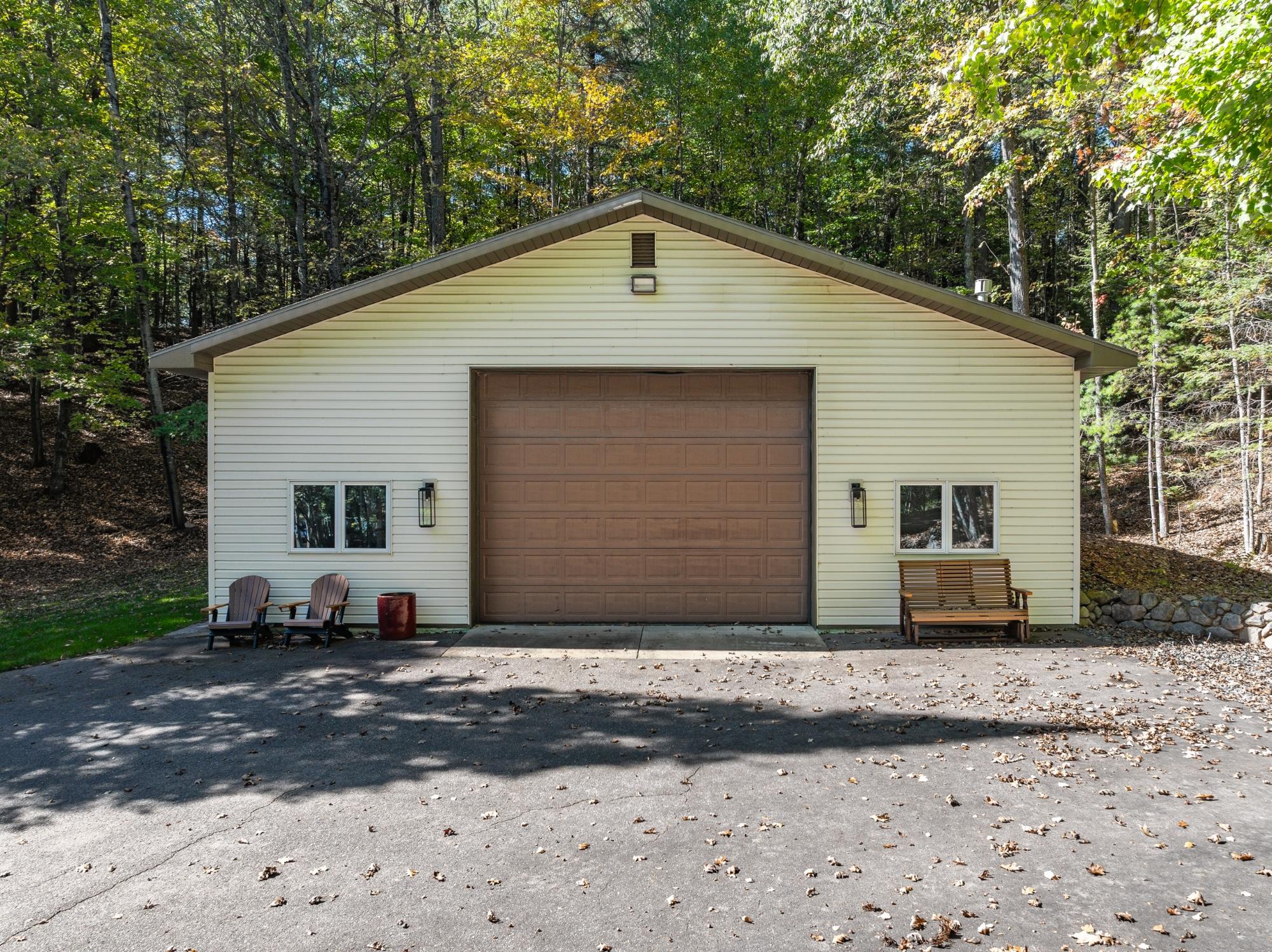 Eagle River, Wisconsin, 54521, United States, 6 Bedrooms Bedrooms, ,7 BathroomsBathrooms,Residential,Active,1953265