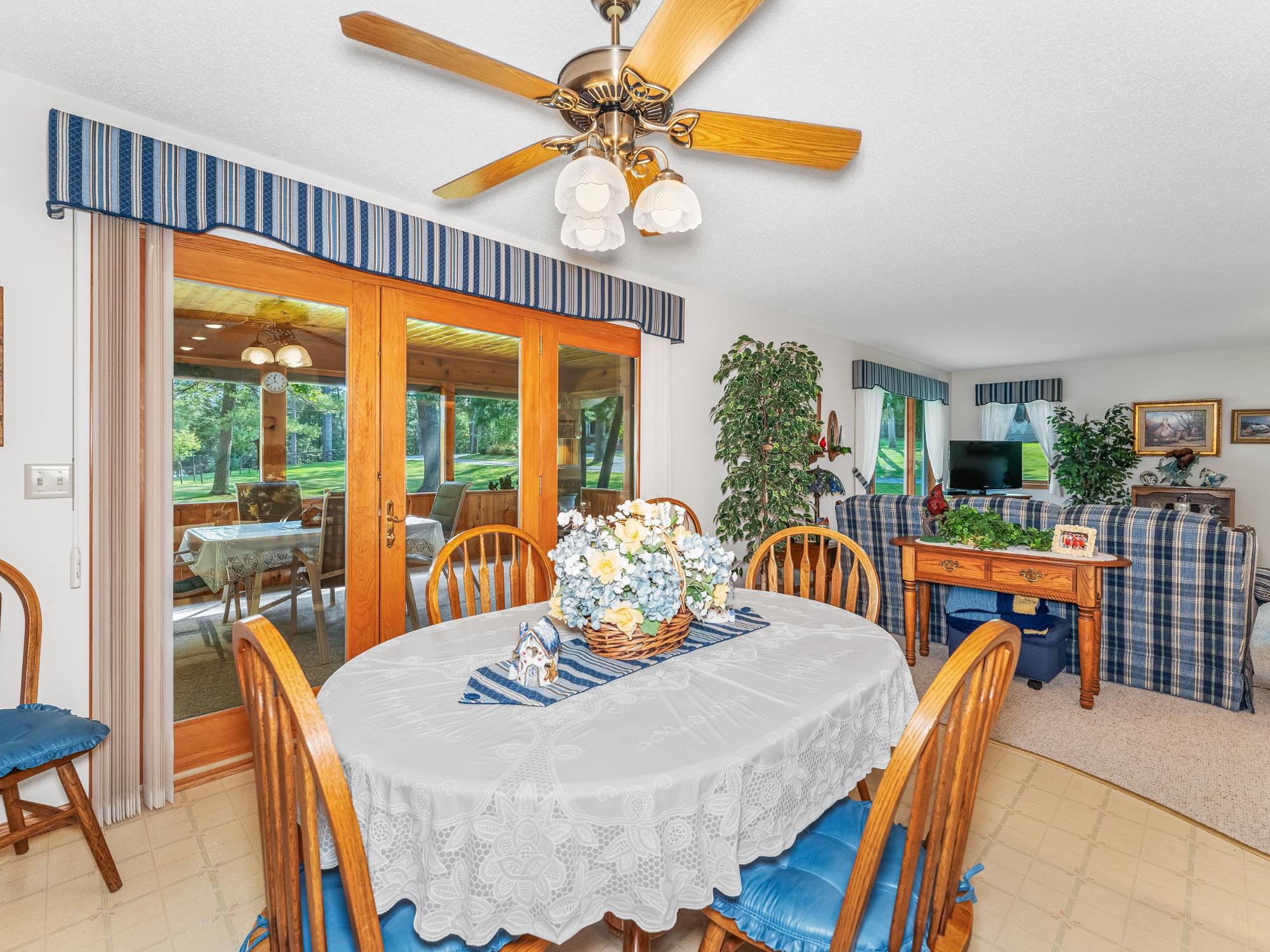 Eagle River, Wisconsin, 54521, United States, 4 Bedrooms Bedrooms, ,5 BathroomsBathrooms,Residential,Active,1952073