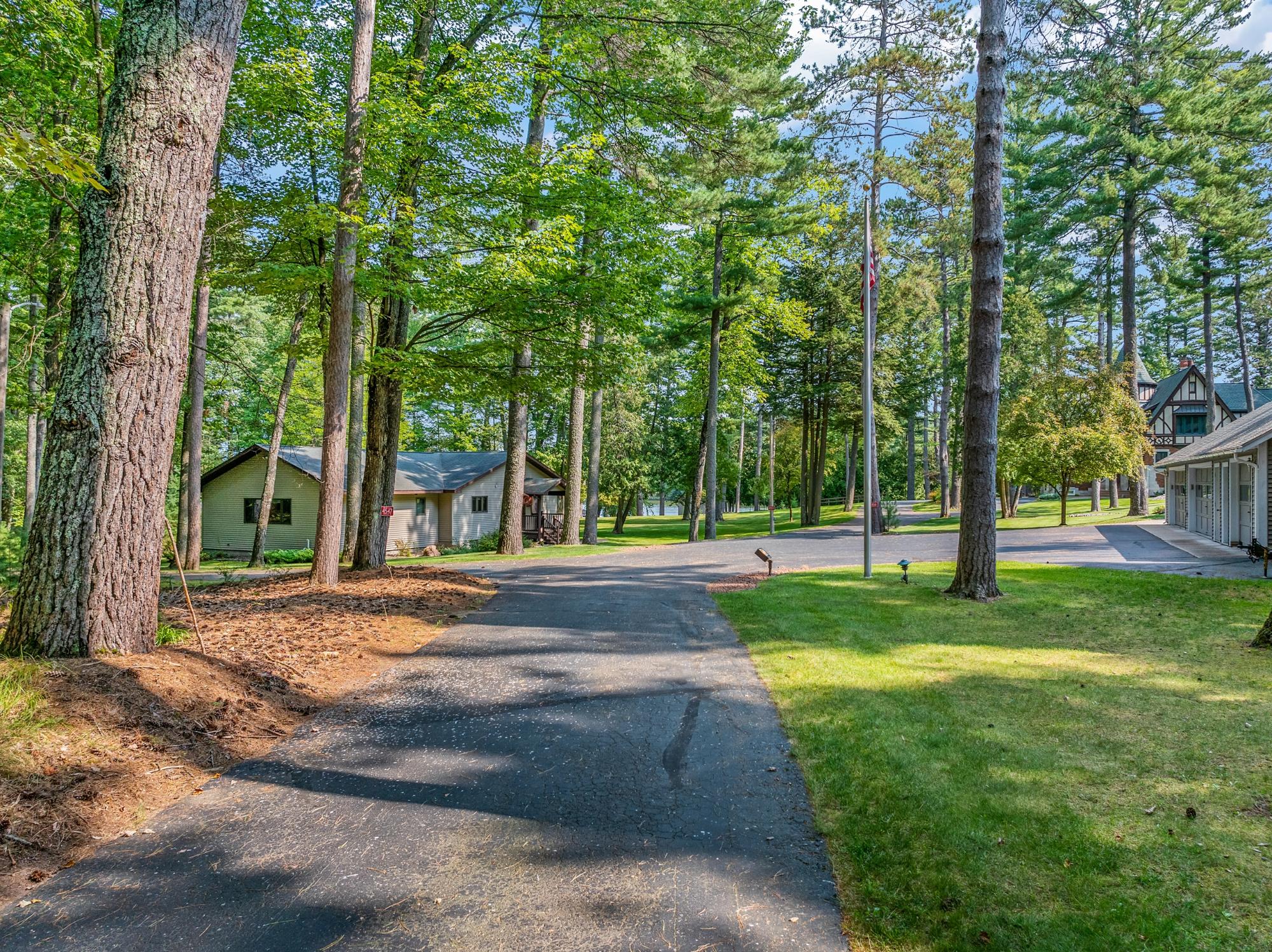 Eagle River, Wisconsin, 54521, United States, 4 Bedrooms Bedrooms, ,5 BathroomsBathrooms,Residential,Active,1952073