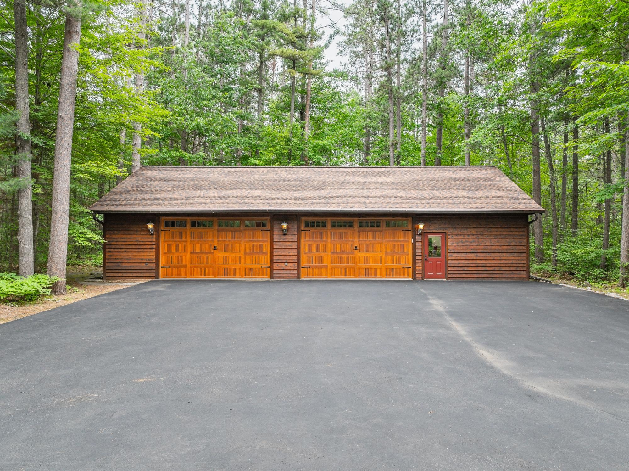 Manitowish Waters, Wisconsin, 54545, United States, 4 Bedrooms Bedrooms, ,5 BathroomsBathrooms,Residential,Active,1973556