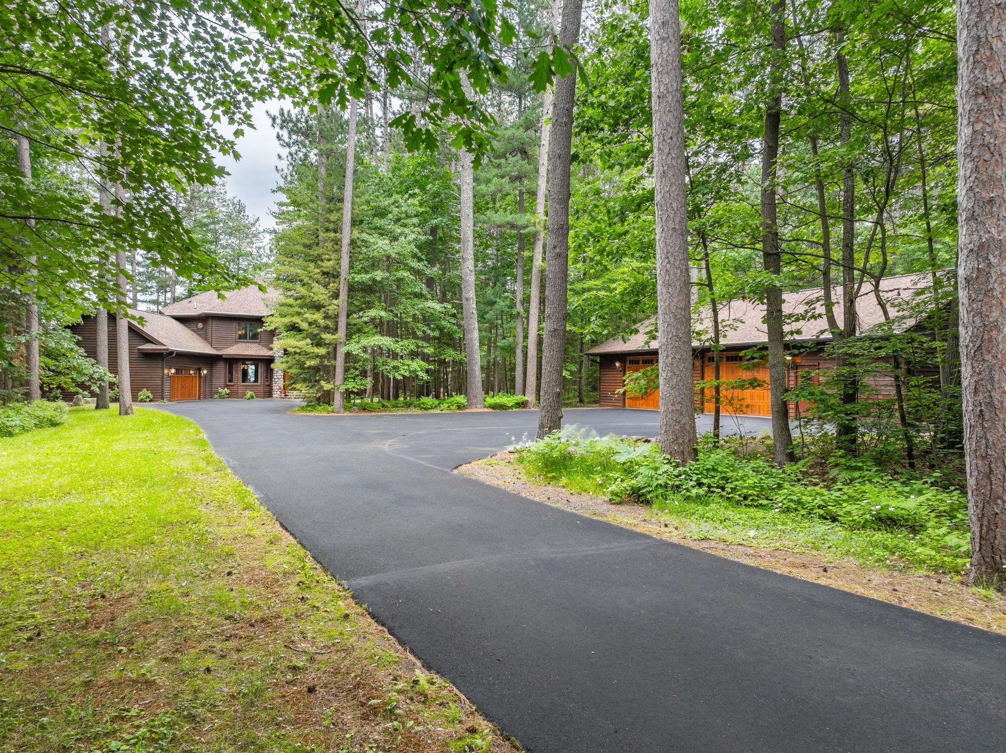 Manitowish Waters, Wisconsin, 54545, United States, 4 Bedrooms Bedrooms, ,5 BathroomsBathrooms,Residential,Active,1973556