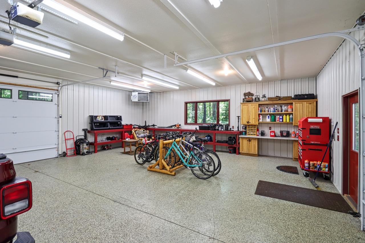 Manitowish Waters, Wisconsin, 54545, United States, 4 Bedrooms Bedrooms, ,5 BathroomsBathrooms,Residential,Active,1973556