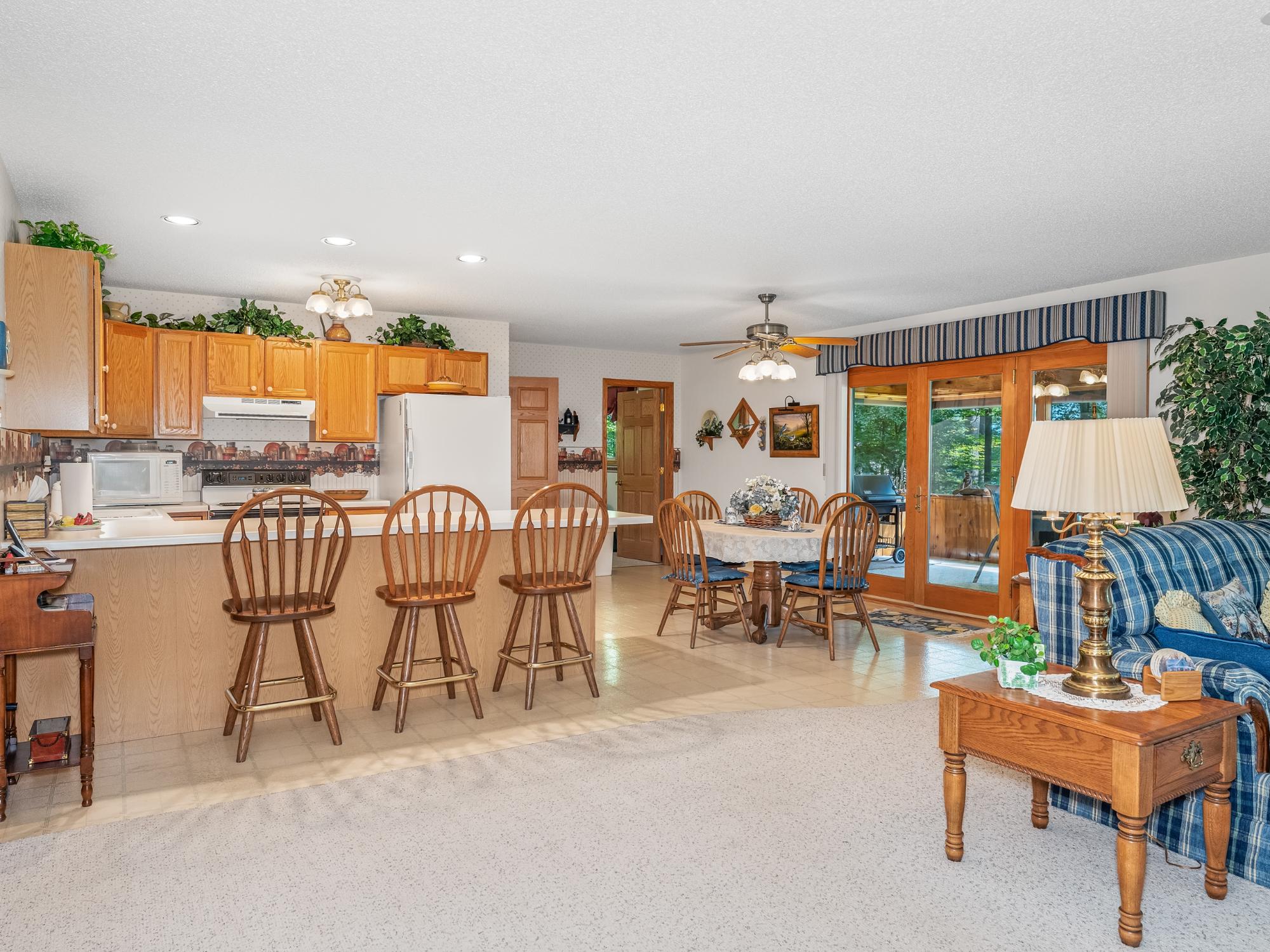 Eagle River, Wisconsin, 54521, United States, 4 Bedrooms Bedrooms, ,5 BathroomsBathrooms,Residential,Active,1952073