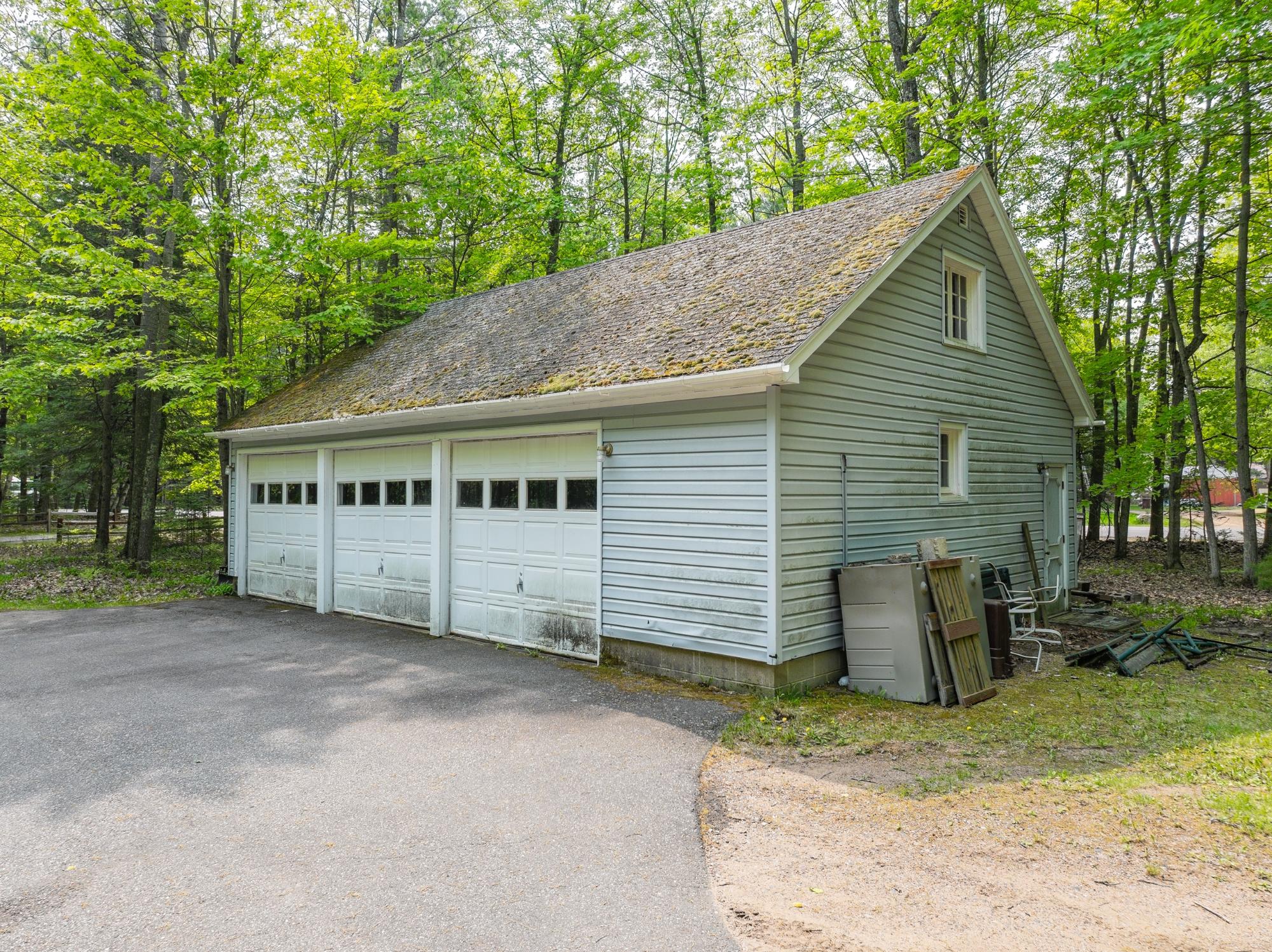 Eagle River, Wisconsin, 54521, United States, 4 Bedrooms Bedrooms, ,4 BathroomsBathrooms,Residential,Active,1899215