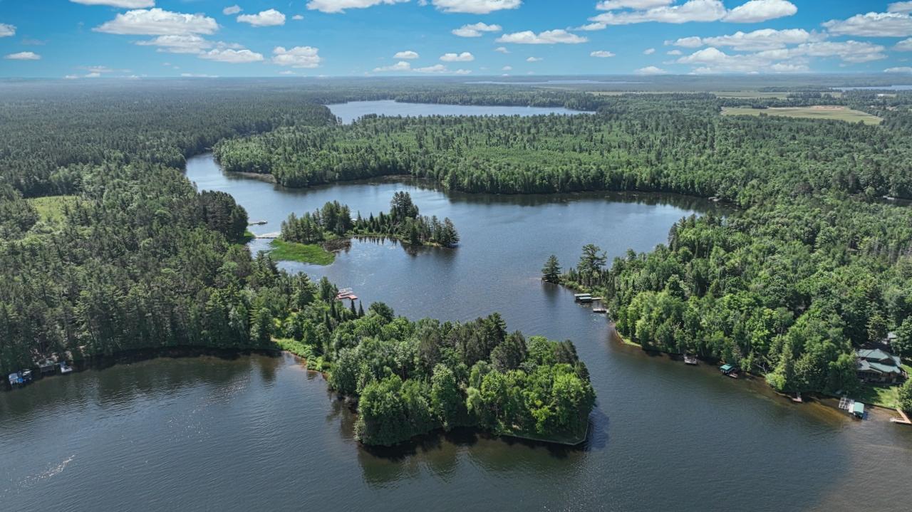 Manitowish Waters, Wisconsin, 54545, United States, 4 Bedrooms Bedrooms, ,5 BathroomsBathrooms,Residential,Active,1973556