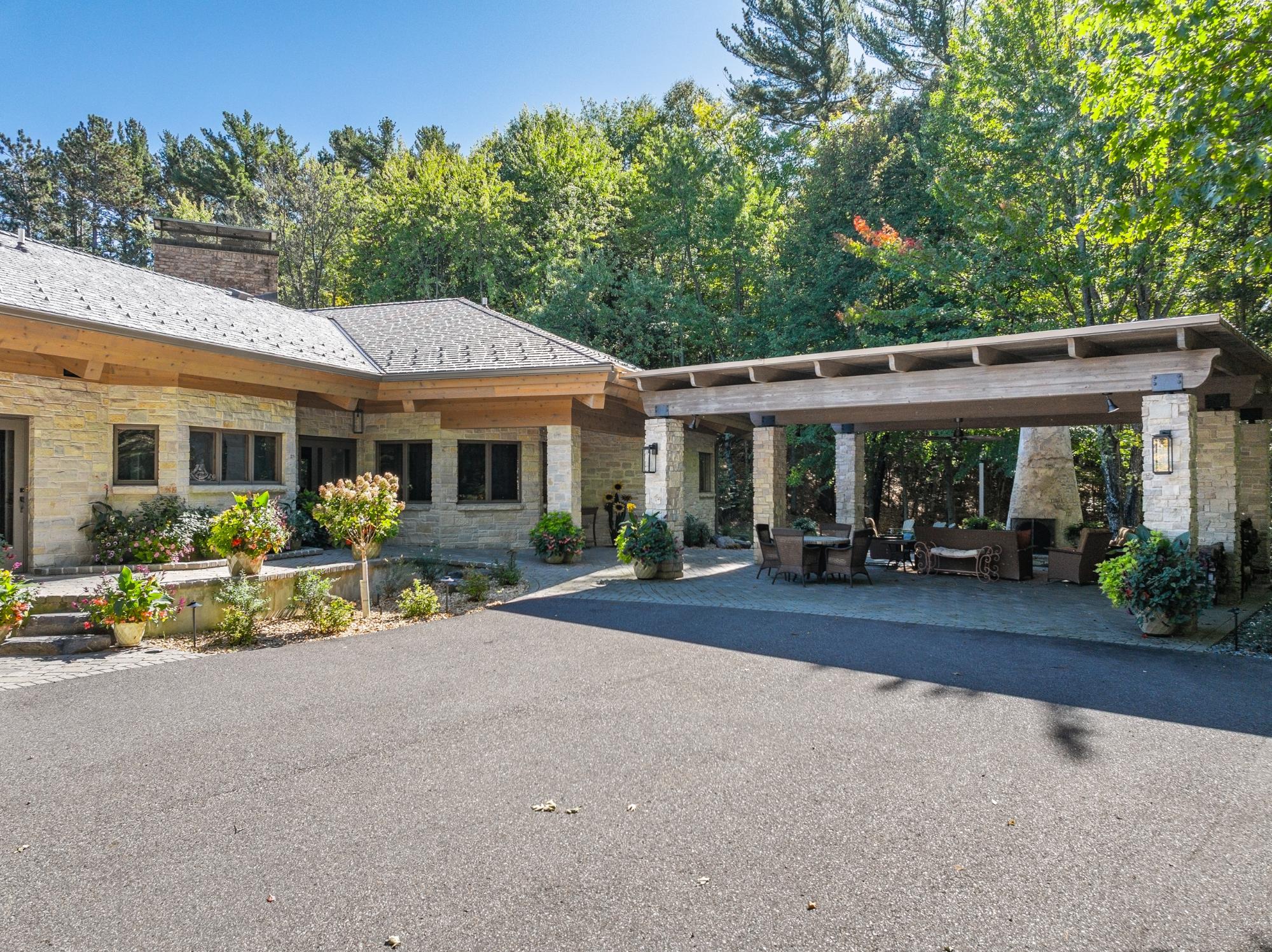 Eagle River, Wisconsin, 54521, United States, 6 Bedrooms Bedrooms, ,7 BathroomsBathrooms,Residential,Active,1953265