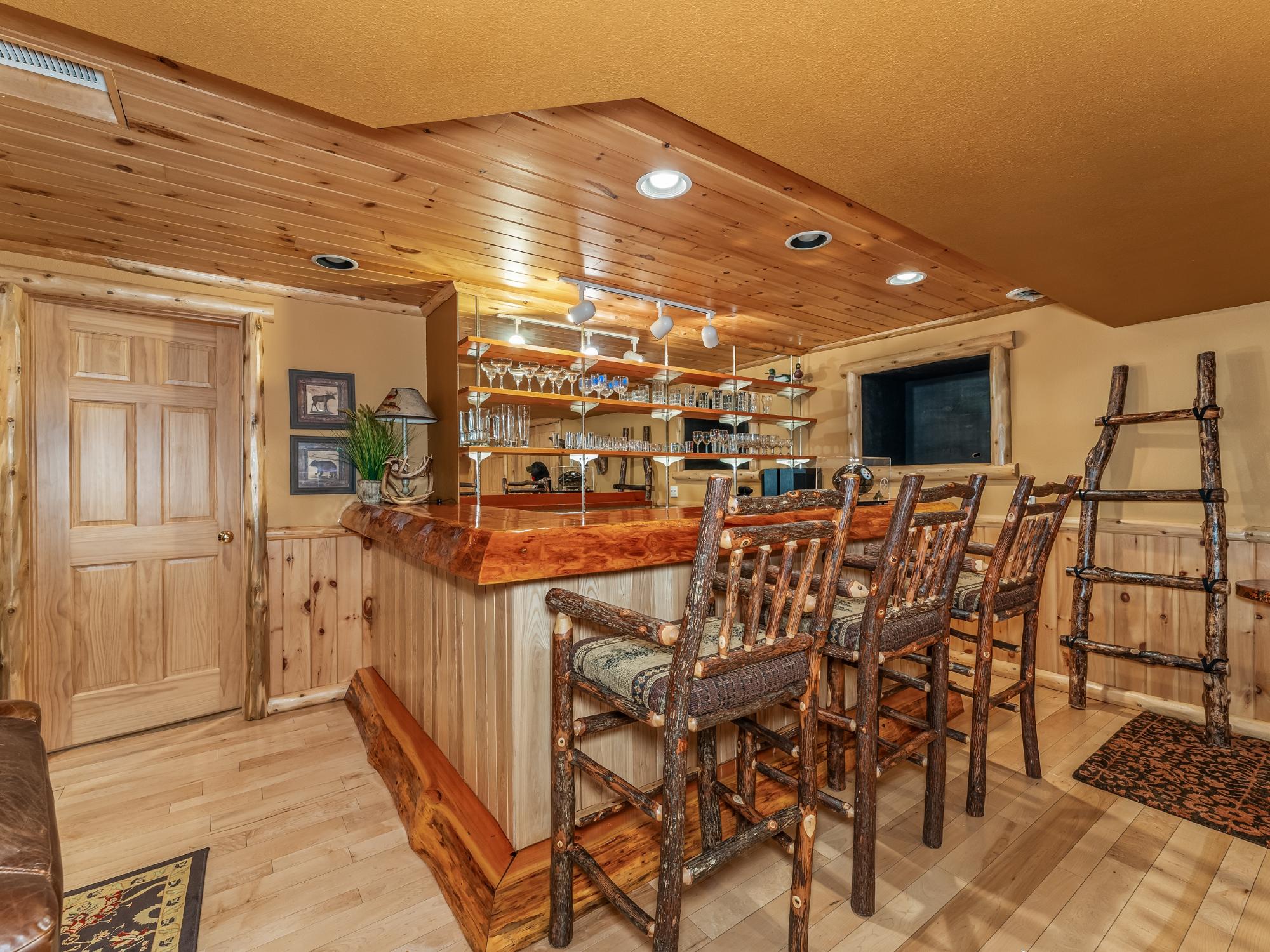 Manitowish Waters, Wisconsin, 54545, United States, 4 Bedrooms Bedrooms, ,5 BathroomsBathrooms,Residential,Active,1973556