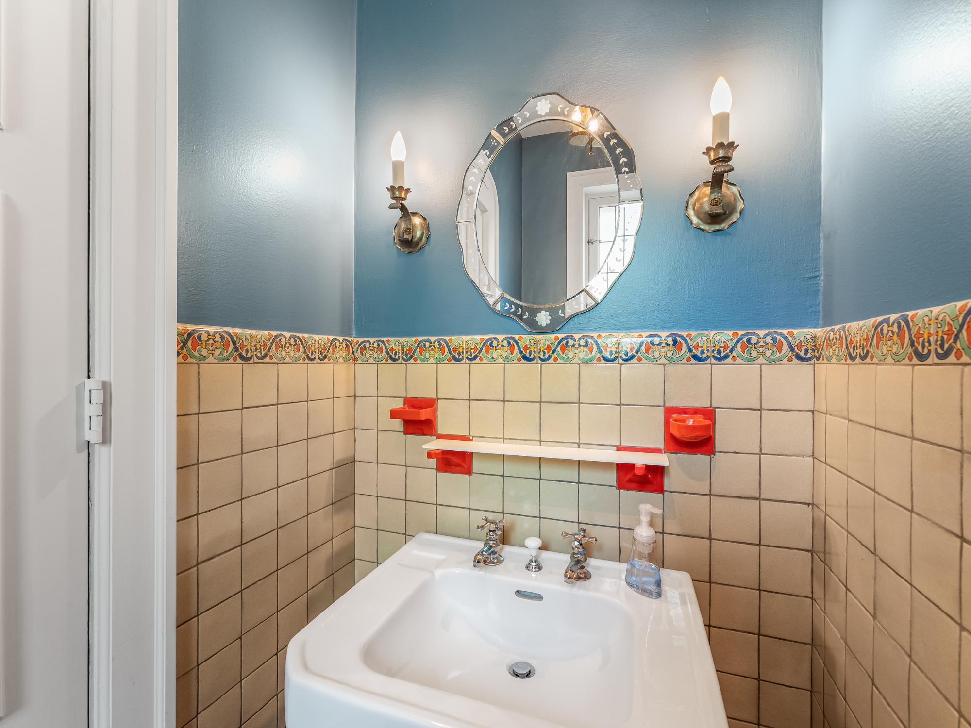 Eagle River, Wisconsin, 54521, United States, 4 Bedrooms Bedrooms, ,5 BathroomsBathrooms,Residential,Active,1952073