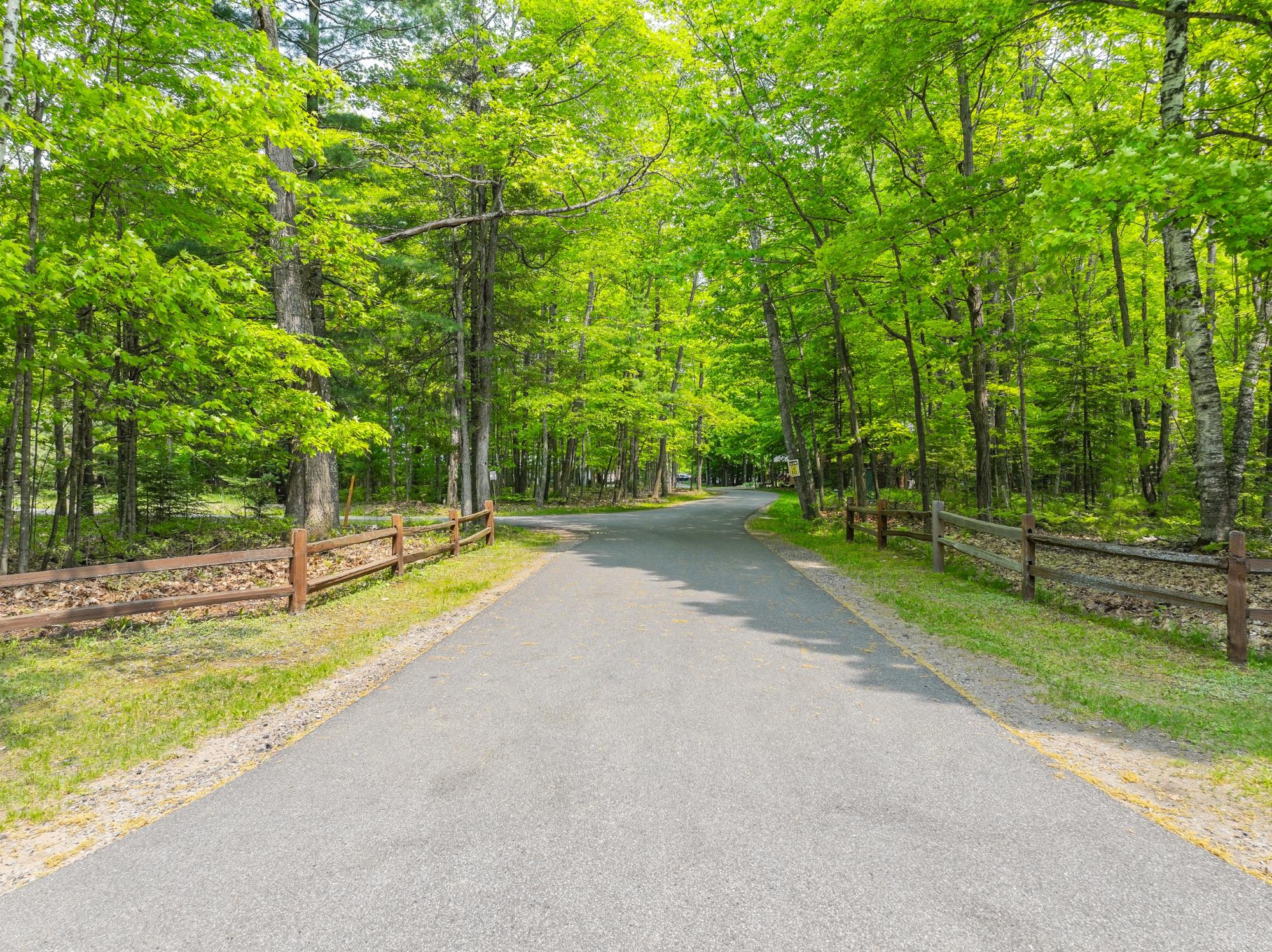 Eagle River, Wisconsin, 54521, United States, 4 Bedrooms Bedrooms, ,4 BathroomsBathrooms,Residential,Active,1899215