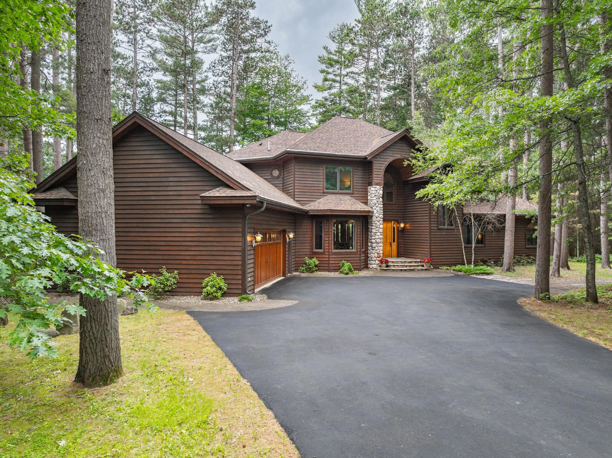 Manitowish Waters, Wisconsin, 54545, United States, 4 Bedrooms Bedrooms, ,5 BathroomsBathrooms,Residential,Active,1973556