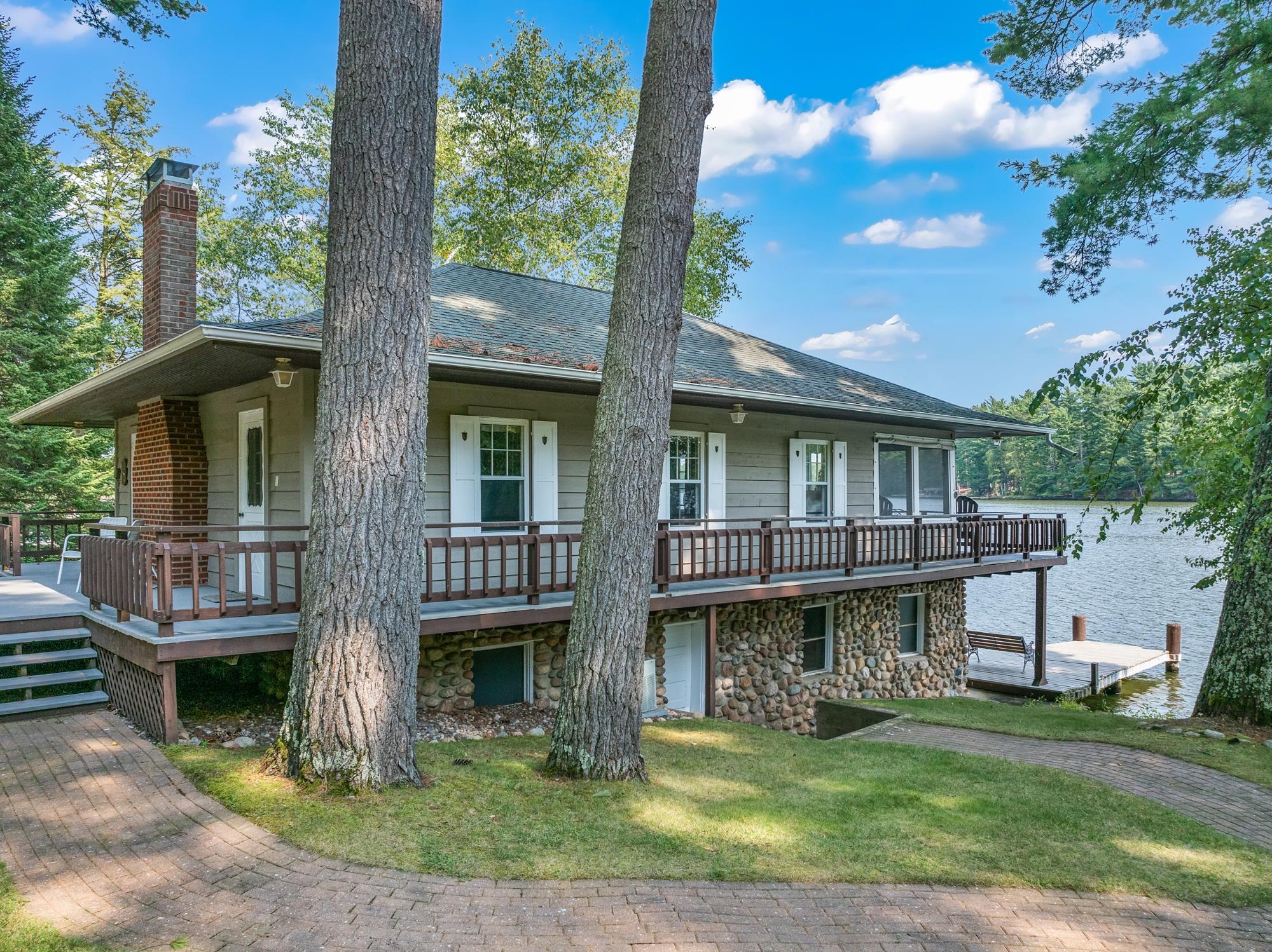 Eagle River, Wisconsin, 54521, United States, 4 Bedrooms Bedrooms, ,5 BathroomsBathrooms,Residential,Active,1952073