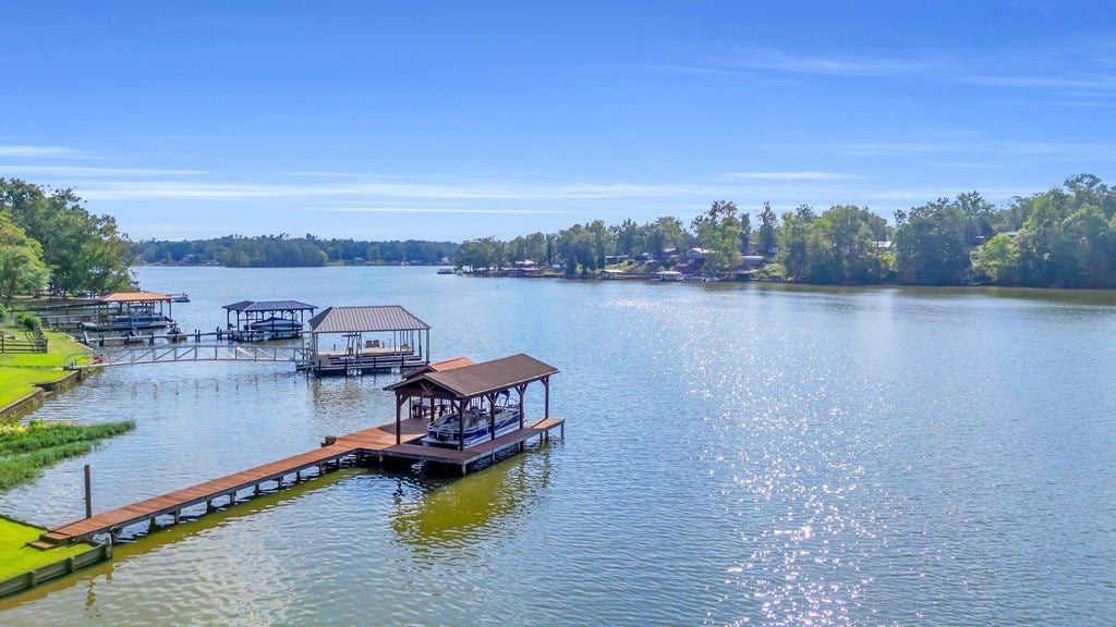 Waterloo, South Carolina, 29384, United States, 5 Bedrooms Bedrooms, ,4 BathroomsBathrooms,Residential,Active,1952994