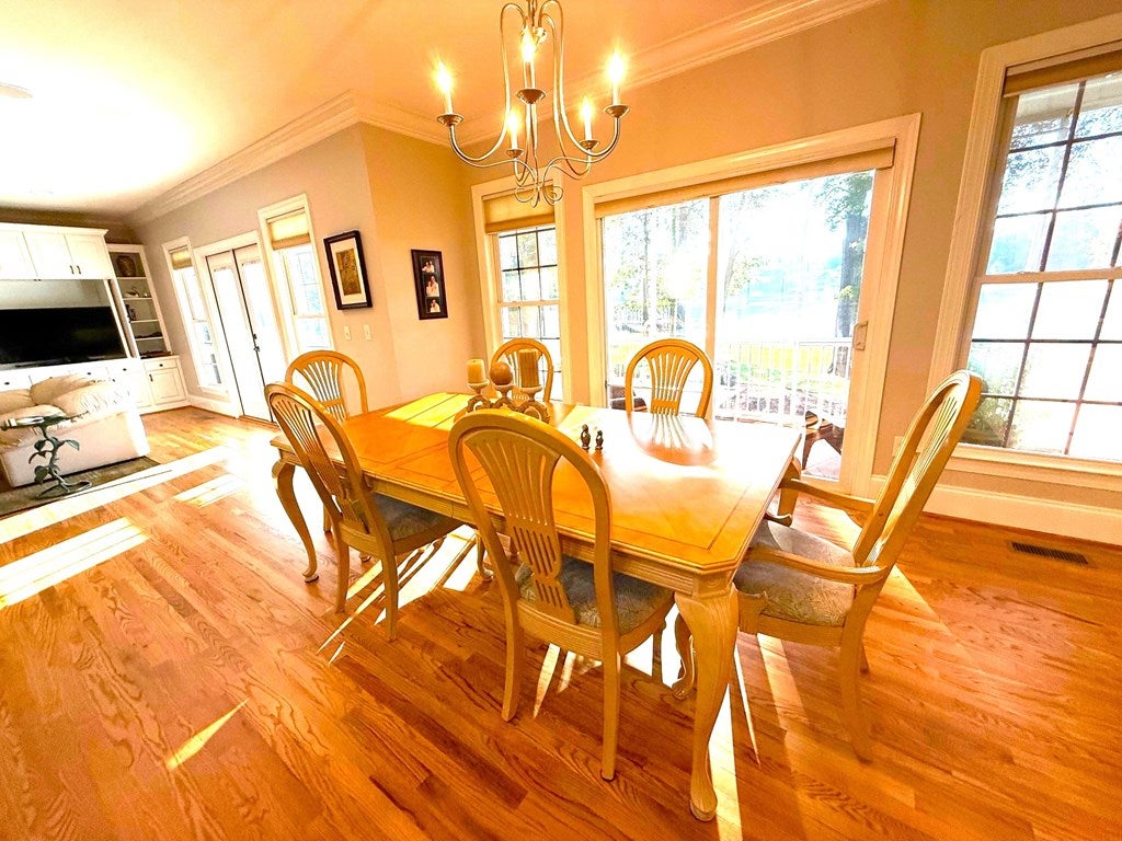 Waterloo, South Carolina, 29384, United States, 5 Bedrooms Bedrooms, ,4 BathroomsBathrooms,Residential,Active,1952994