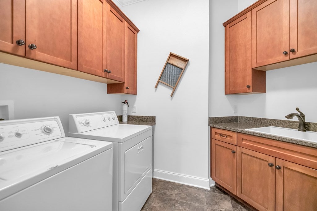 Ninety Six, South Carolina, 29666, United States, 4 Bedrooms Bedrooms, ,4 BathroomsBathrooms,Residential,Active,1997882