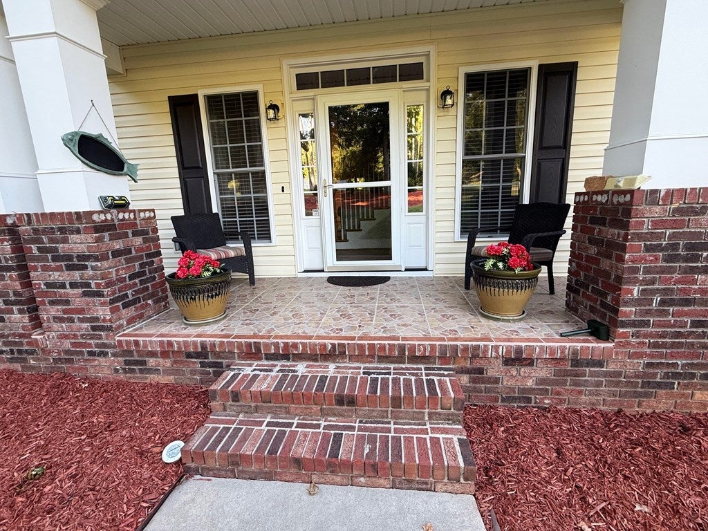 Waterloo, South Carolina, 29384, United States, 5 Bedrooms Bedrooms, ,4 BathroomsBathrooms,Residential,Active,1952994