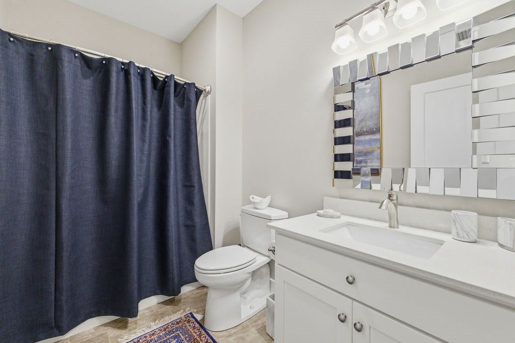 Laurens, South Carolina, 29384, United States, 3 Bedrooms Bedrooms, ,5 BathroomsBathrooms,Residential,Active,2052082