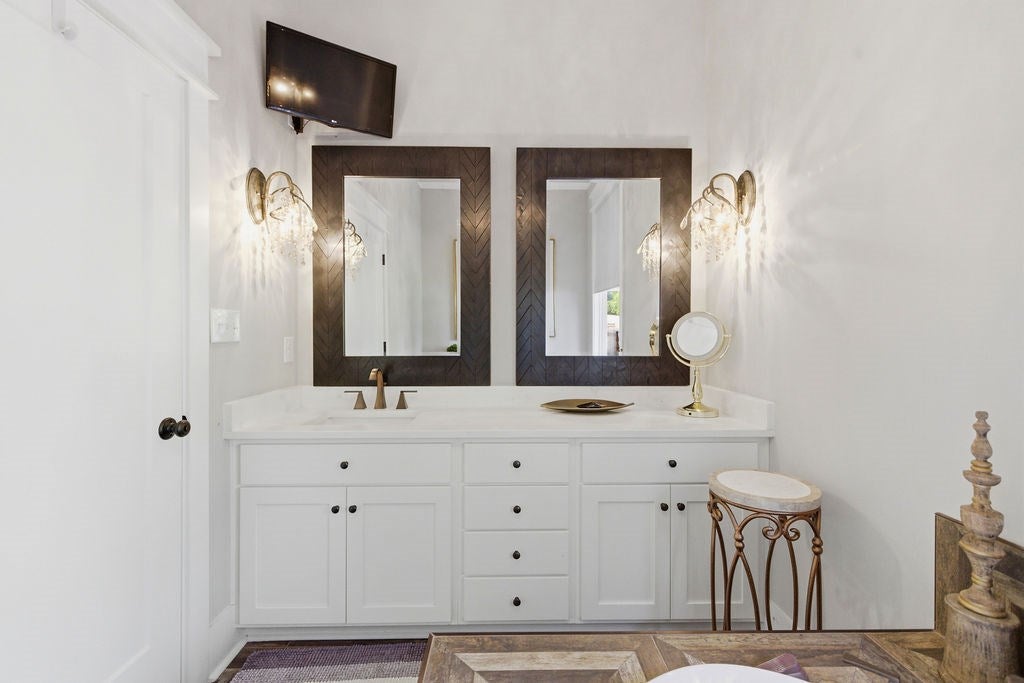 Laurens, South Carolina, 29384, United States, 3 Bedrooms Bedrooms, ,5 BathroomsBathrooms,Residential,Active,2052082