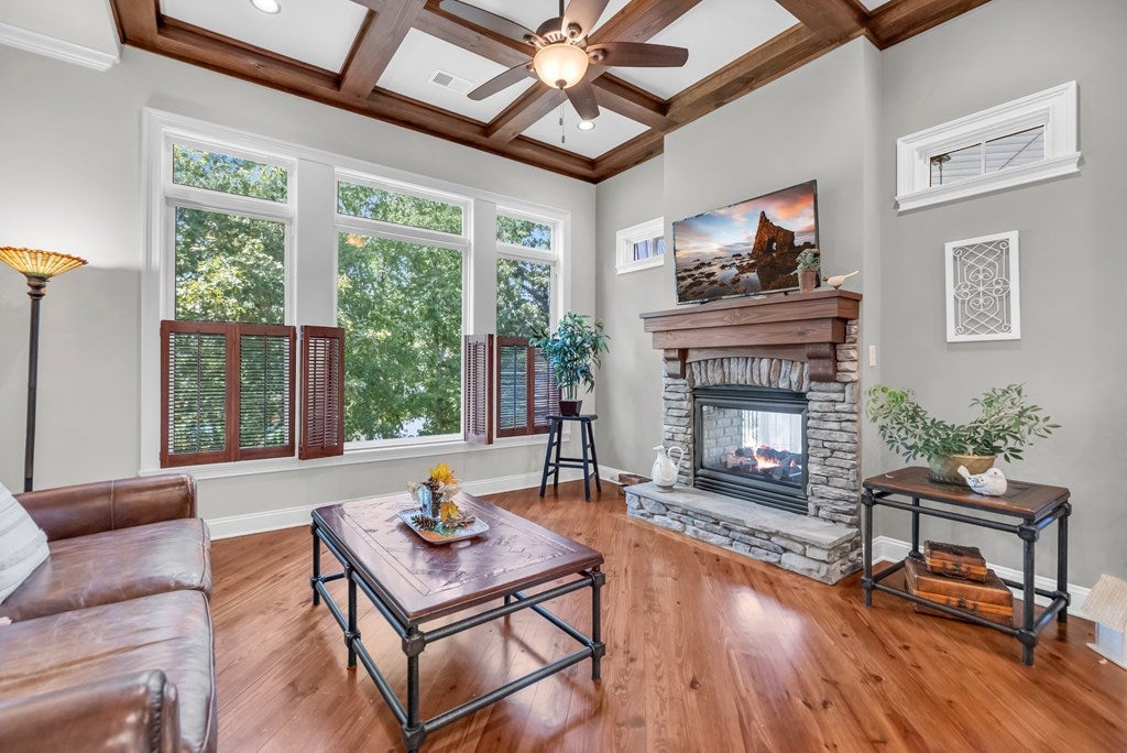 Ninety Six, South Carolina, 29666, United States, 4 Bedrooms Bedrooms, ,4 BathroomsBathrooms,Residential,Active,1997882