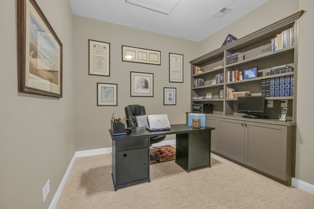 Ninety Six, South Carolina, 29666, United States, 4 Bedrooms Bedrooms, ,4 BathroomsBathrooms,Residential,Active,1997882