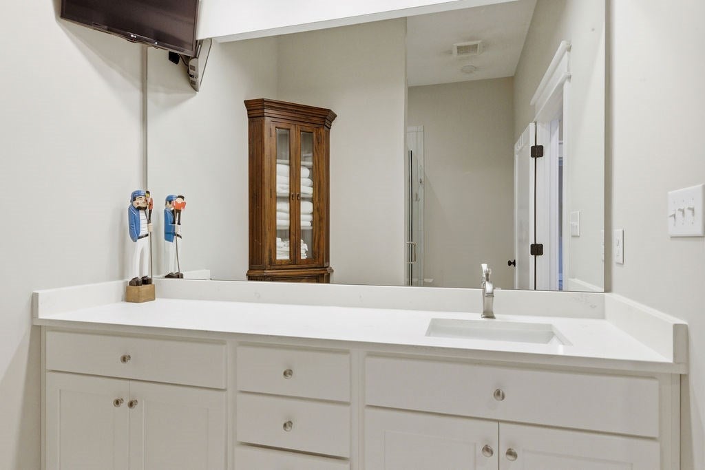 Laurens, South Carolina, 29384, United States, 3 Bedrooms Bedrooms, ,5 BathroomsBathrooms,Residential,Active,2052082