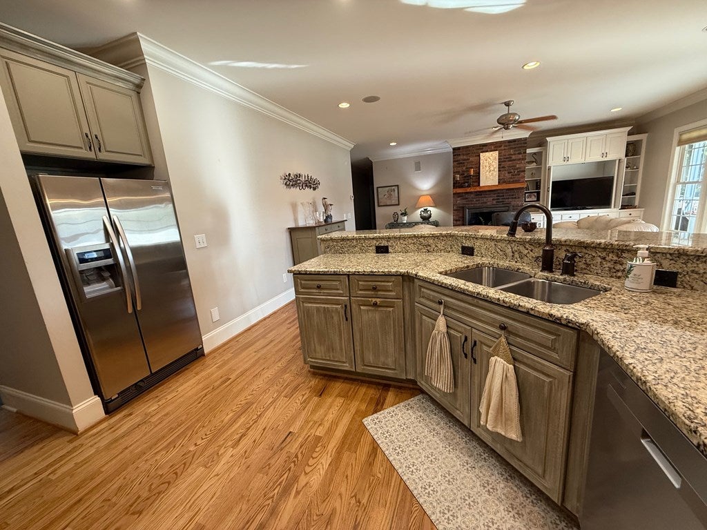 Waterloo, South Carolina, 29384, United States, 5 Bedrooms Bedrooms, ,4 BathroomsBathrooms,Residential,Active,1952994
