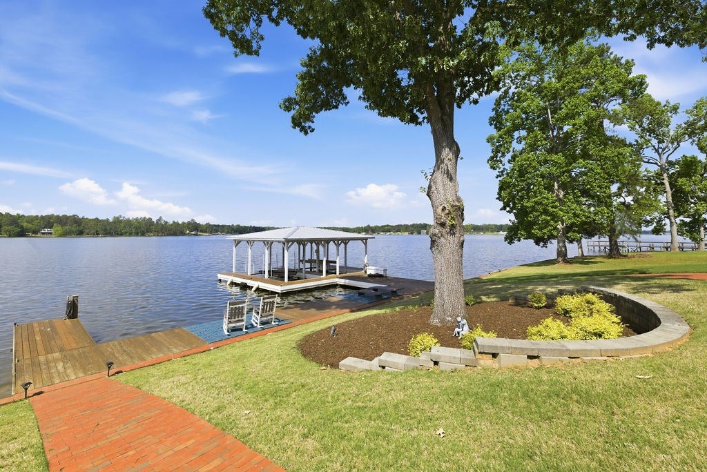 Laurens, South Carolina, 29384, United States, 3 Bedrooms Bedrooms, ,5 BathroomsBathrooms,Residential,Active,2052082