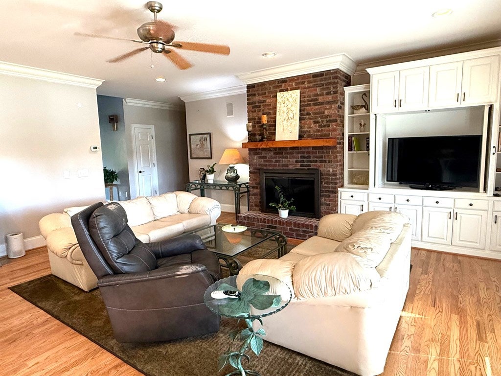 Waterloo, South Carolina, 29384, United States, 5 Bedrooms Bedrooms, ,4 BathroomsBathrooms,Residential,Active,1952994