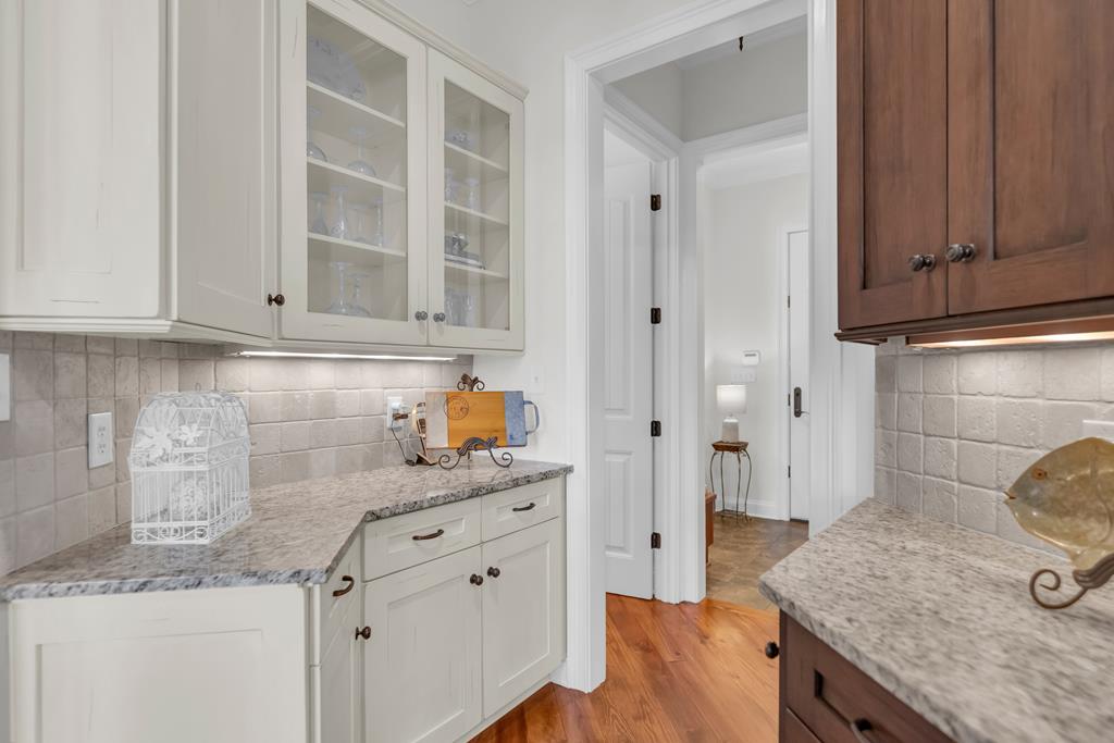 Ninety Six, South Carolina, 29666, United States, 4 Bedrooms Bedrooms, ,4 BathroomsBathrooms,Residential,Active,1997882