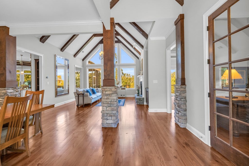 Ninety Six, South Carolina, 29666, United States, 4 Bedrooms Bedrooms, ,4 BathroomsBathrooms,Residential,Active,1997882