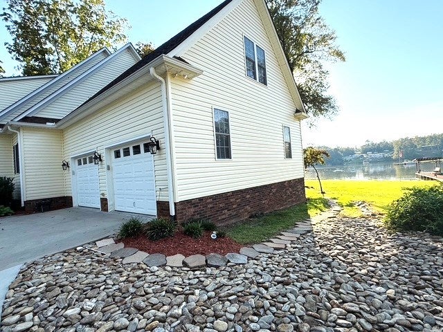 Waterloo, South Carolina, 29384, United States, 5 Bedrooms Bedrooms, ,4 BathroomsBathrooms,Residential,Active,1952994