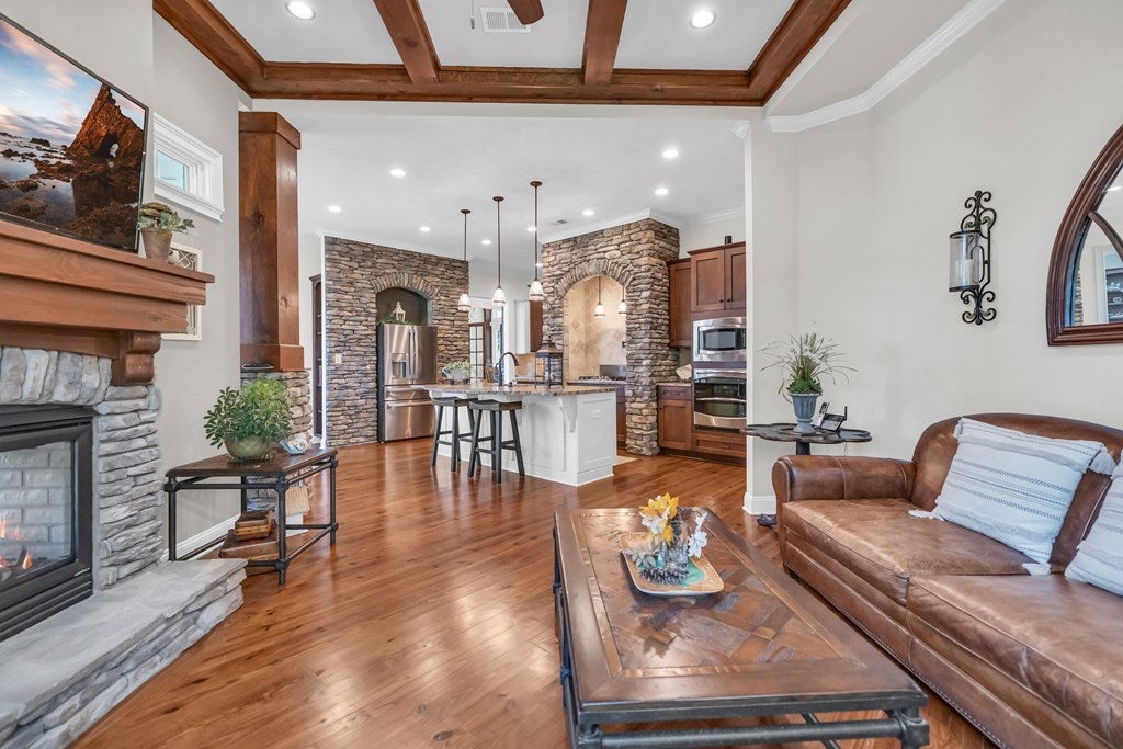 Ninety Six, South Carolina, 29666, United States, 4 Bedrooms Bedrooms, ,4 BathroomsBathrooms,Residential,Active,1997882