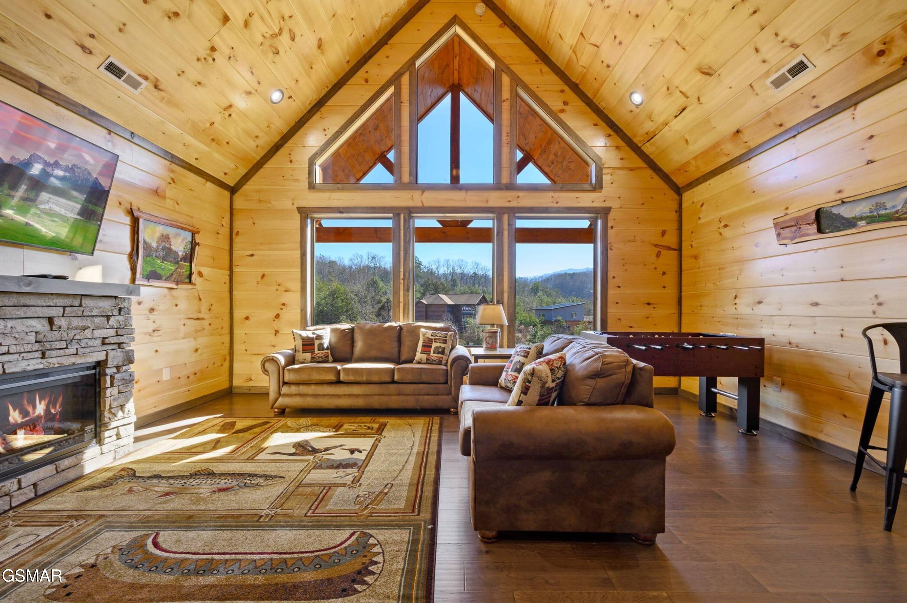 Sevierville, Tennessee, 37876, United States, 3 Bedrooms Bedrooms, ,5 BathroomsBathrooms,Residential,Active,1920243