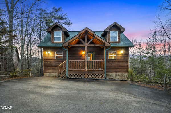 4176 CHAMBERLAIN LN, SEVIERVILLE, TN 37862 - Image 1