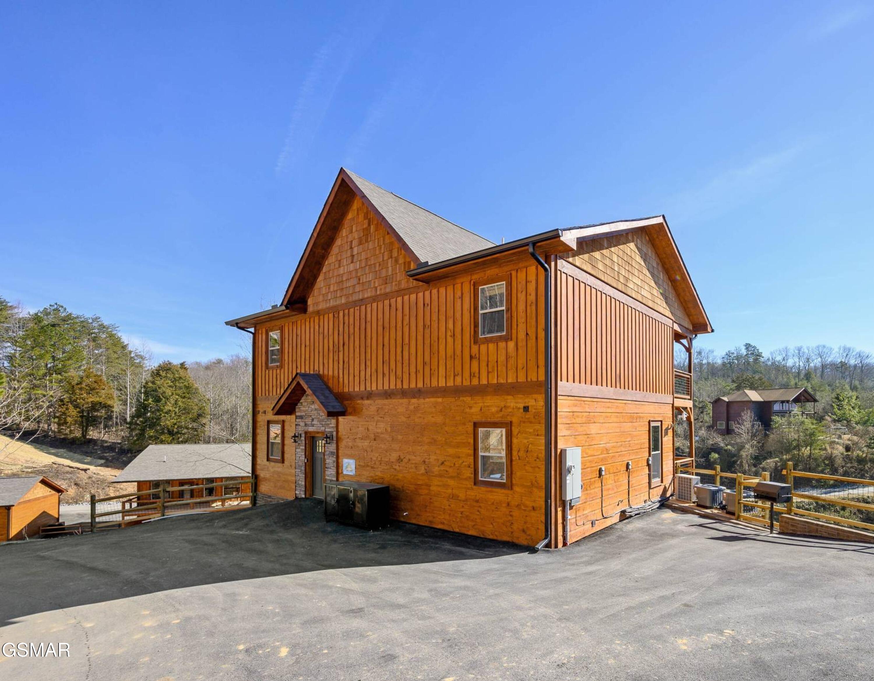 Sevierville, Tennessee, 37876, United States, 3 Bedrooms Bedrooms, ,5 BathroomsBathrooms,Residential,Active,1920243