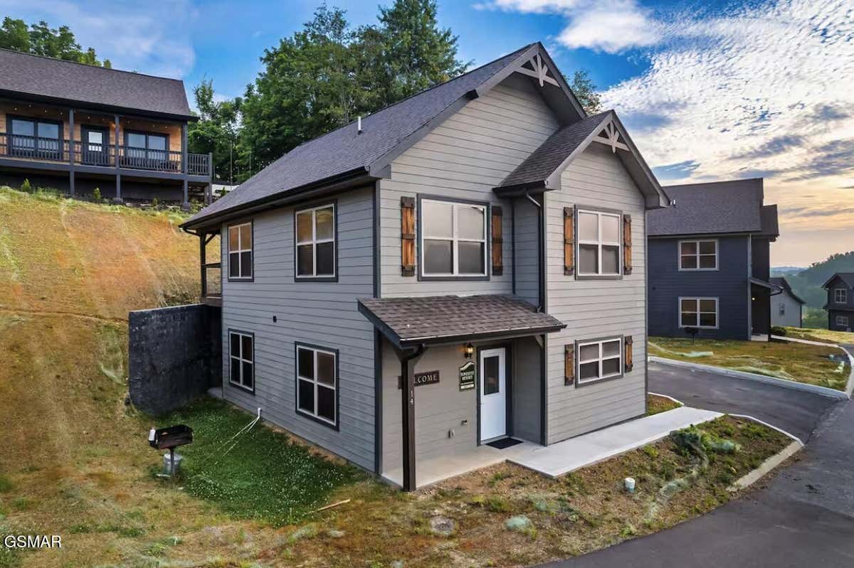 1654 Veterans Blvd Unit 14  