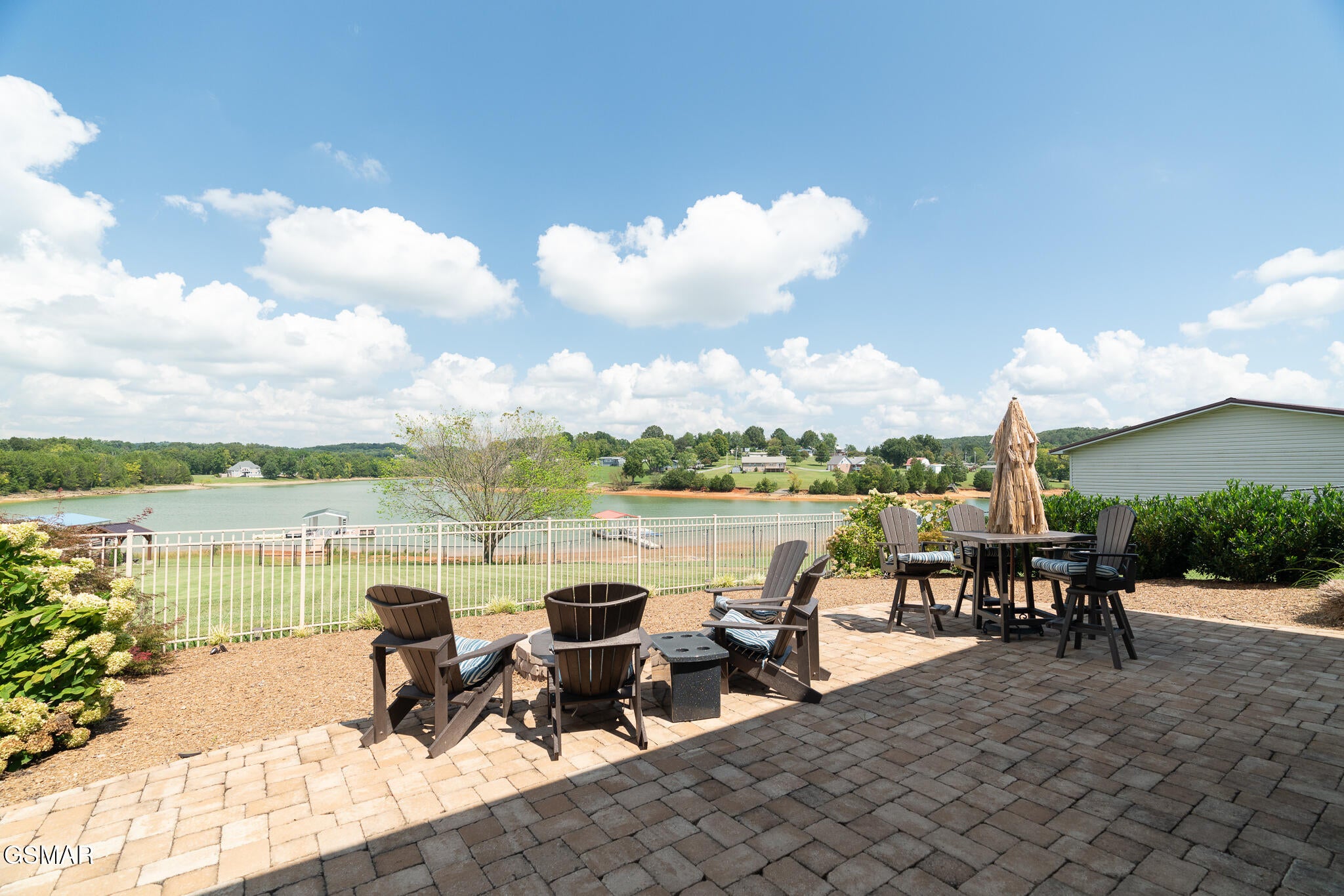 Dandridge, Tennessee, 37725, United States, ,4 BathroomsBathrooms,Residential,Active,1808382