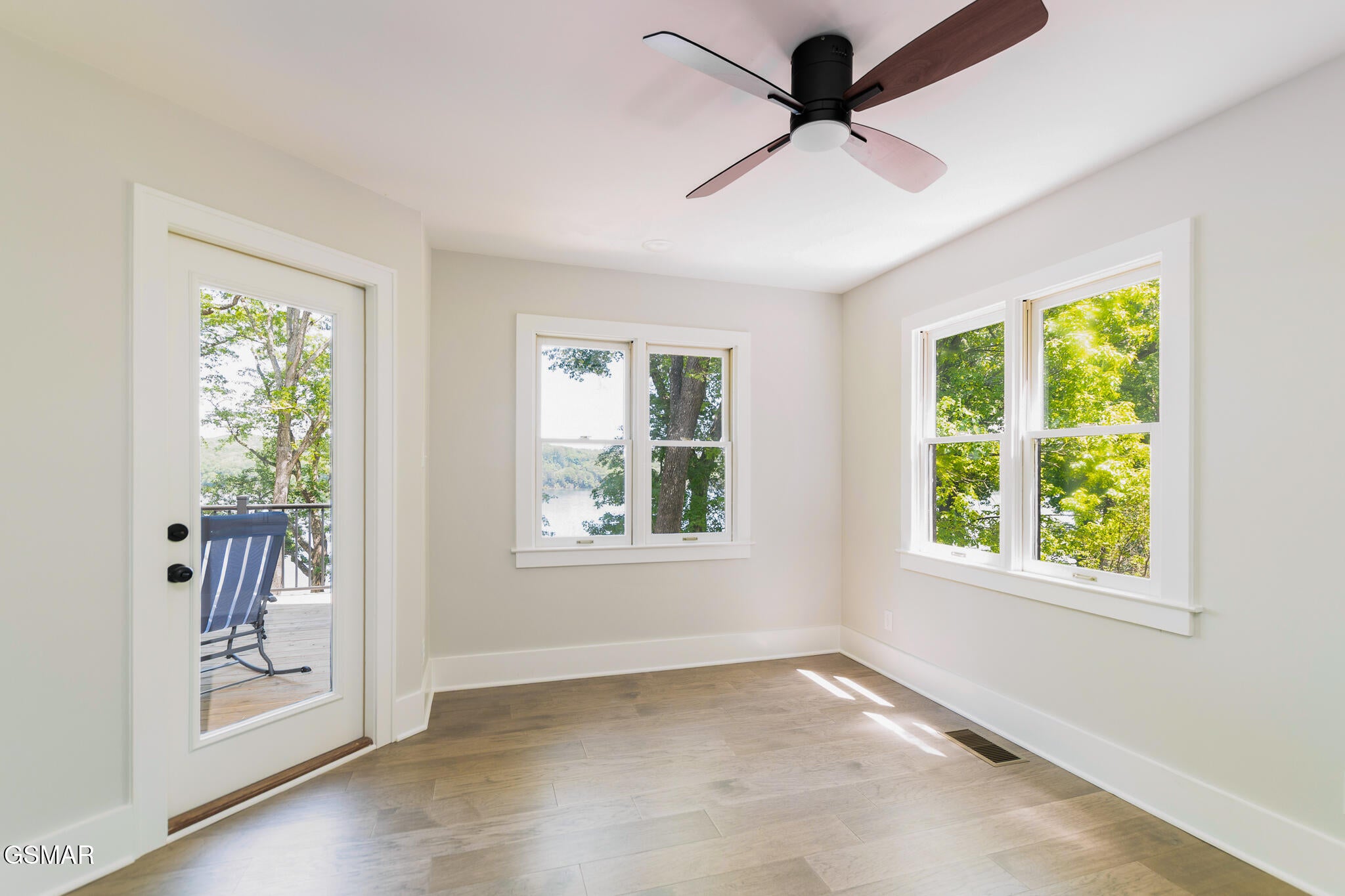 Louisville, Tennessee, 37777, United States, 3 Bedrooms Bedrooms, ,3 BathroomsBathrooms,Residential,Active,2007987