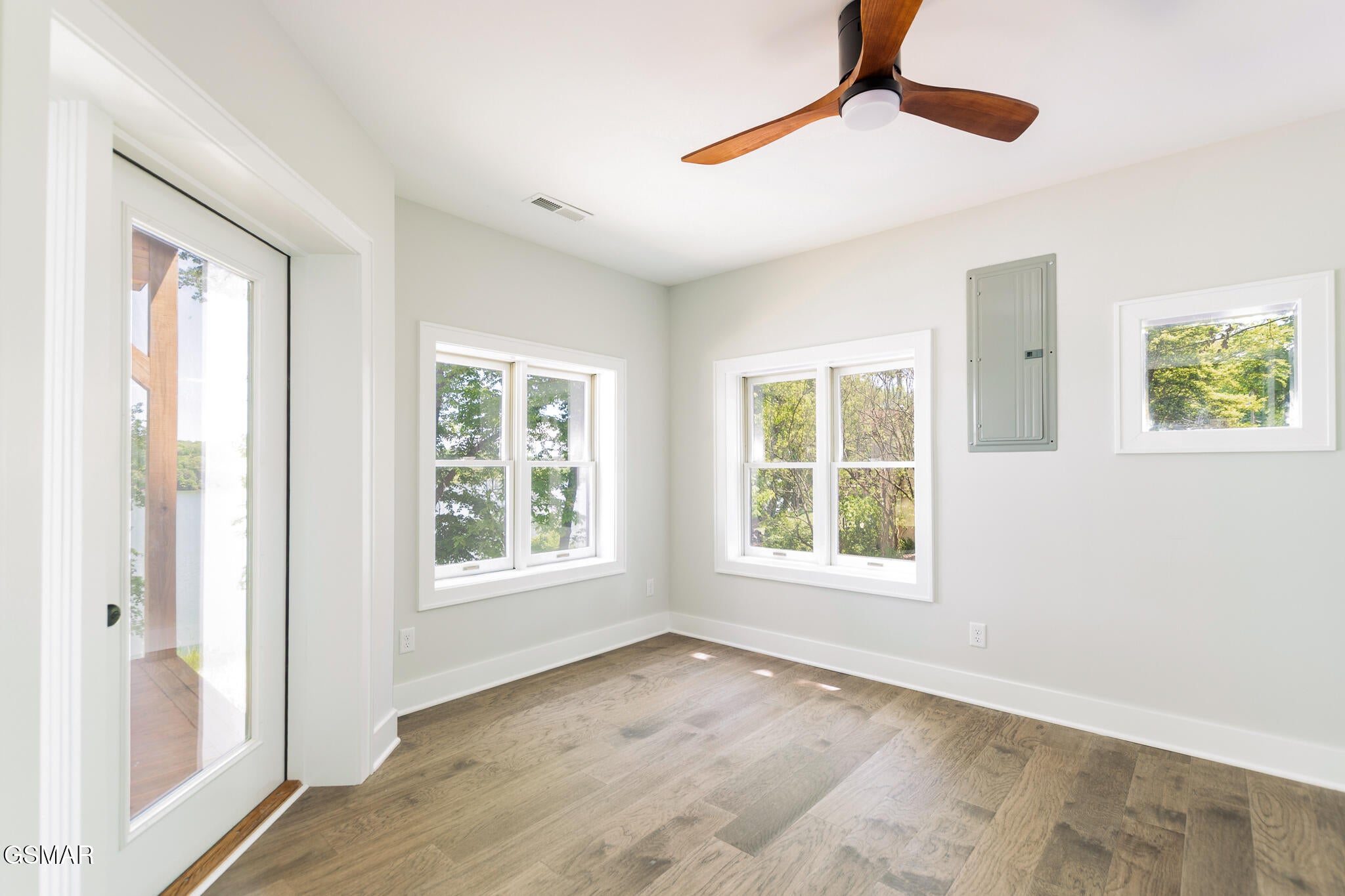 Louisville, Tennessee, 37777, United States, 3 Bedrooms Bedrooms, ,3 BathroomsBathrooms,Residential,Active,2007987