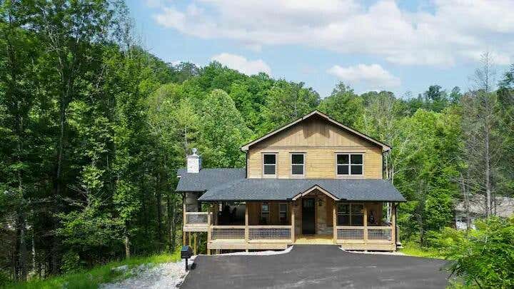 3293 EMERALD SPRINGS LOOP, SEVIERVILLE, TN 37862, photo 1 of 48