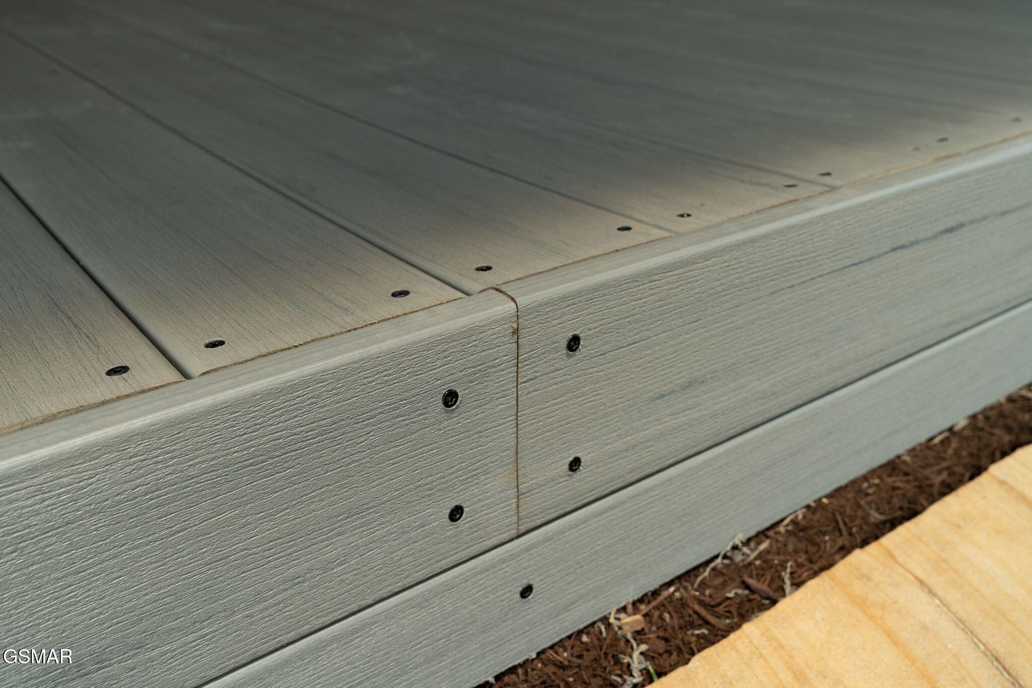 Dandridge, Tennessee, 37725, United States, ,4 BathroomsBathrooms,Residential,Active,1808382