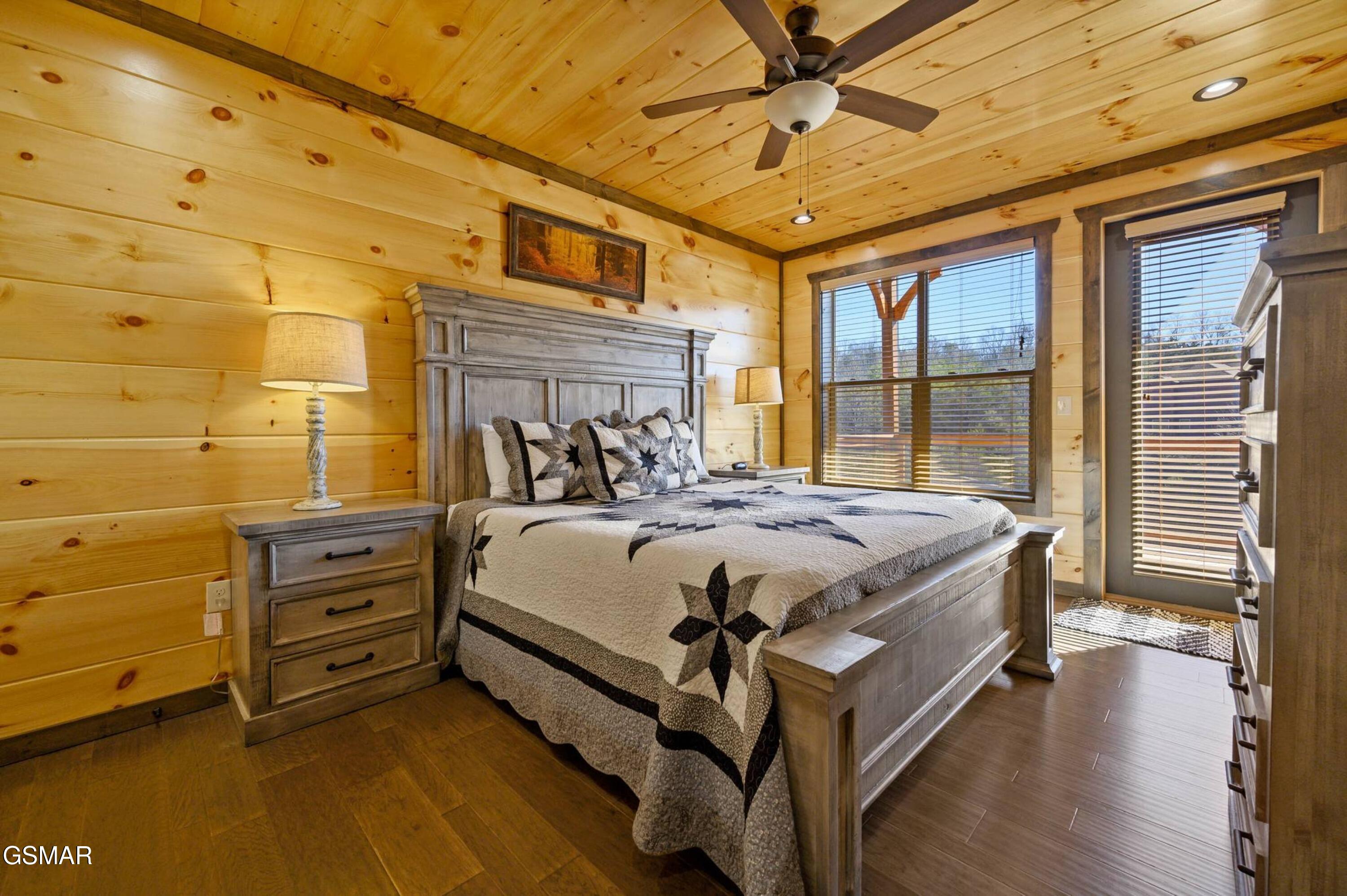 Sevierville, Tennessee, 37876, United States, 3 Bedrooms Bedrooms, ,5 BathroomsBathrooms,Residential,Active,1920243